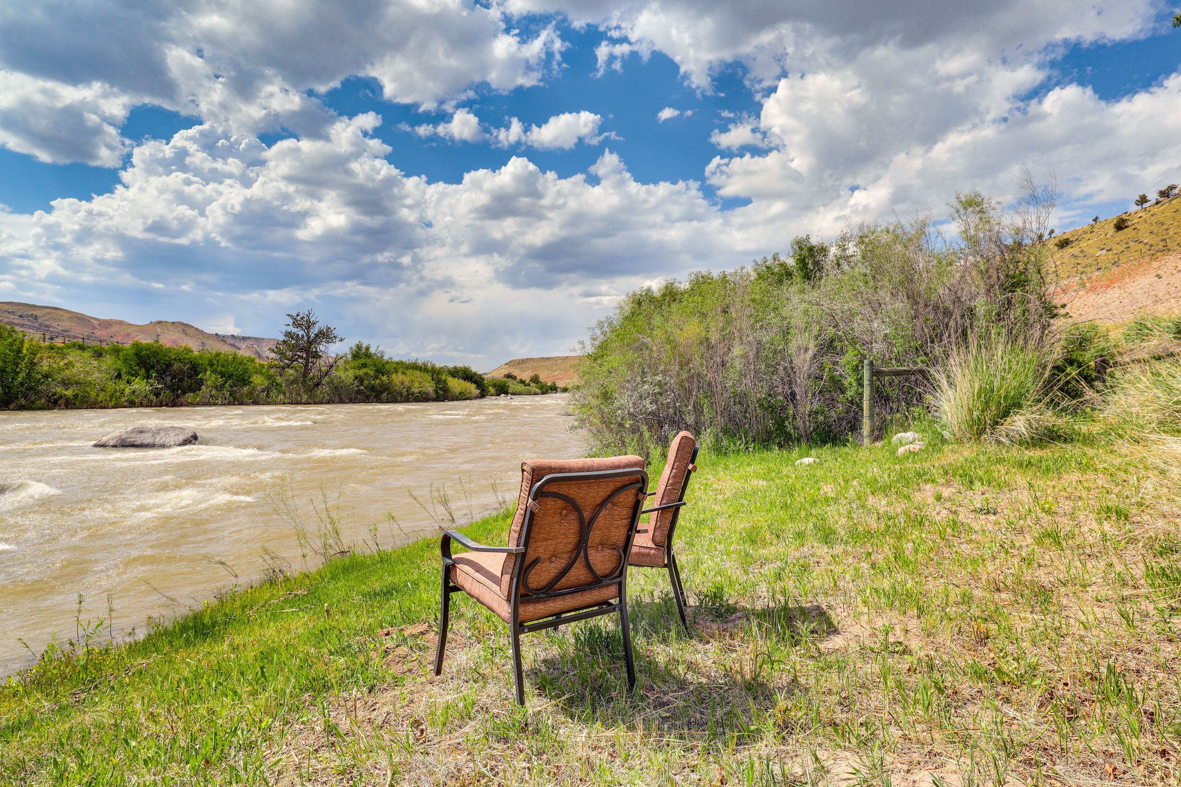 Private Riverfront