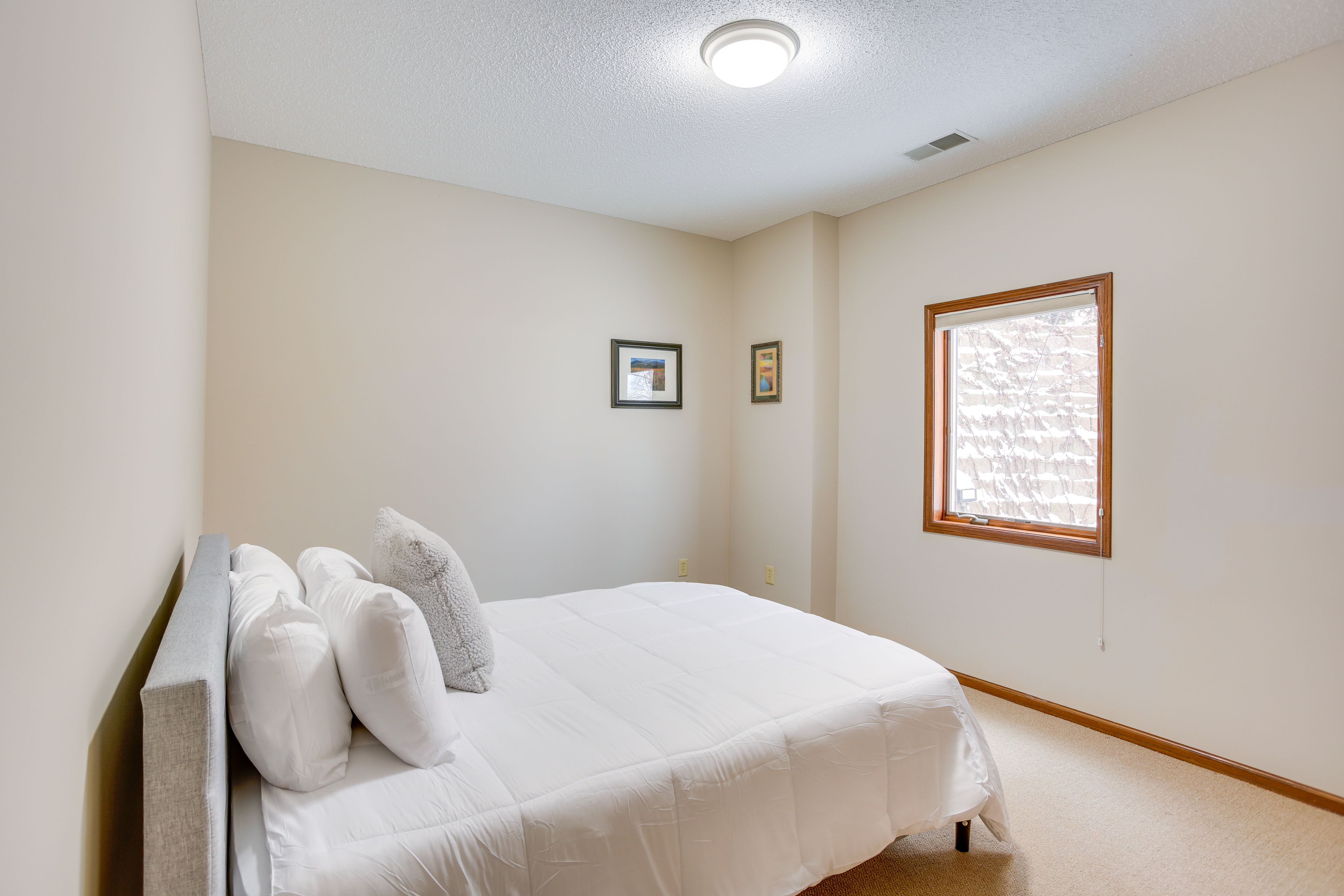 Bedroom 2 | Queen Bed | Lower Level