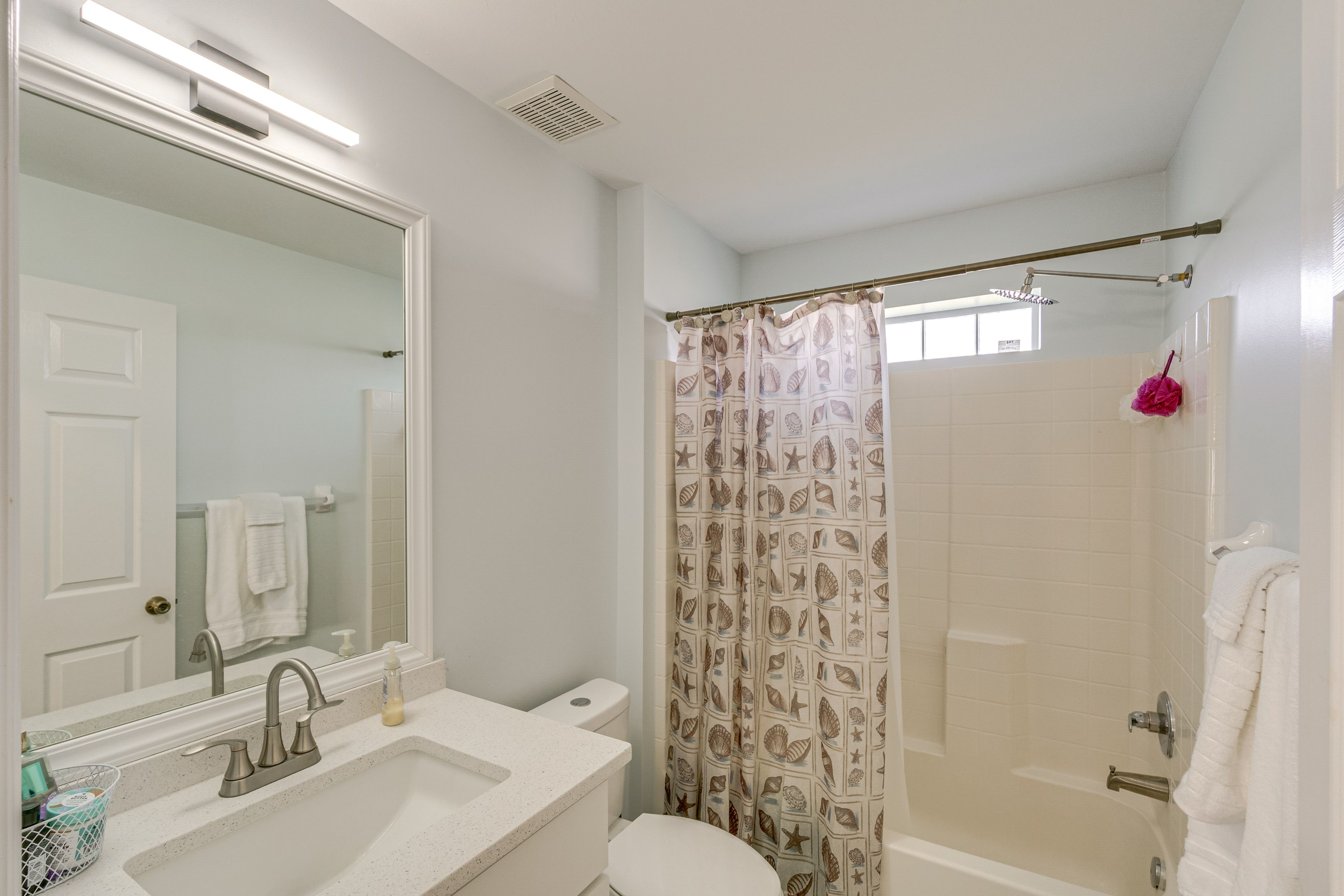 Full Bathroom | Hair Dryer