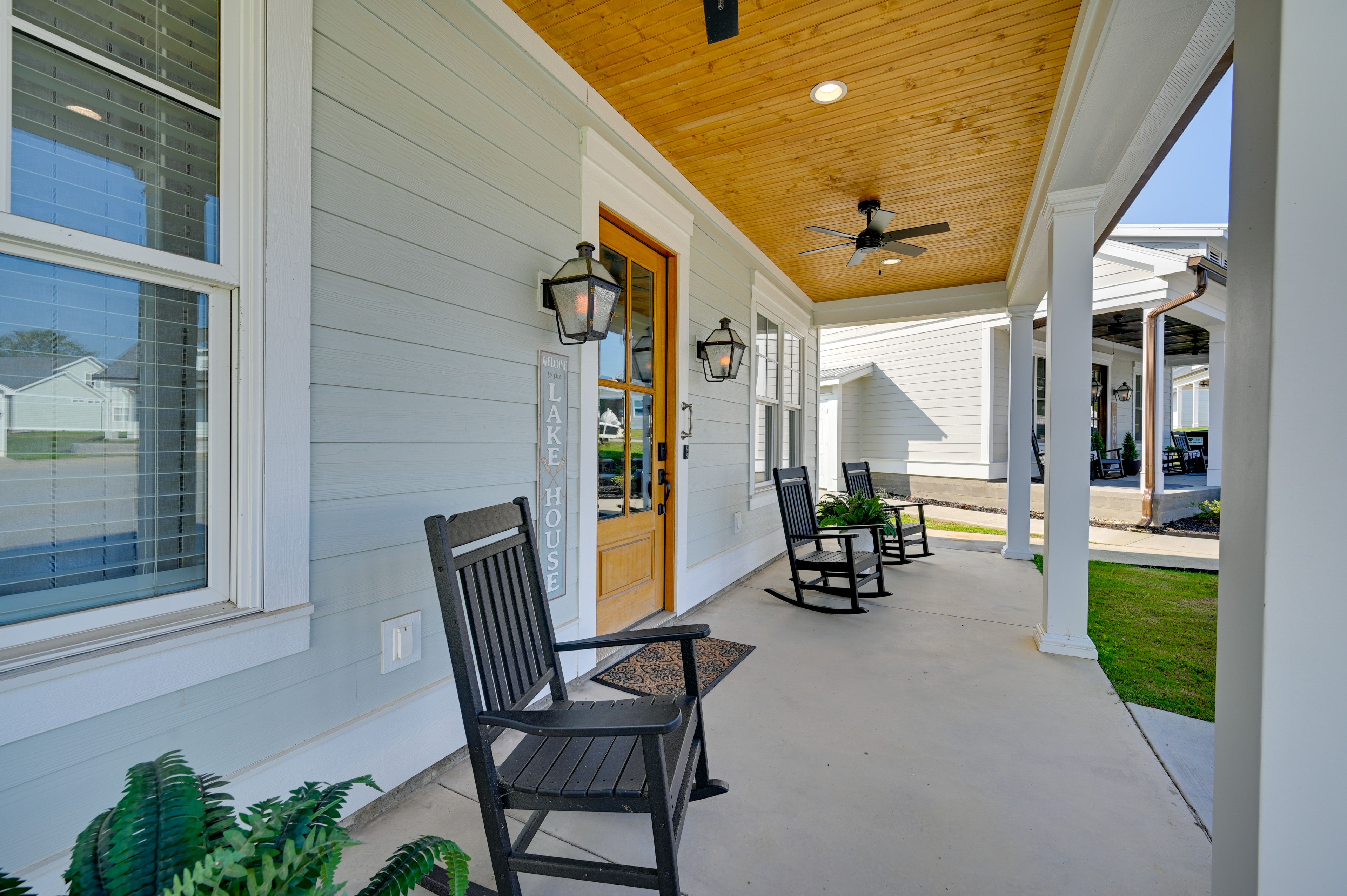 Front Porch | Private Entrance