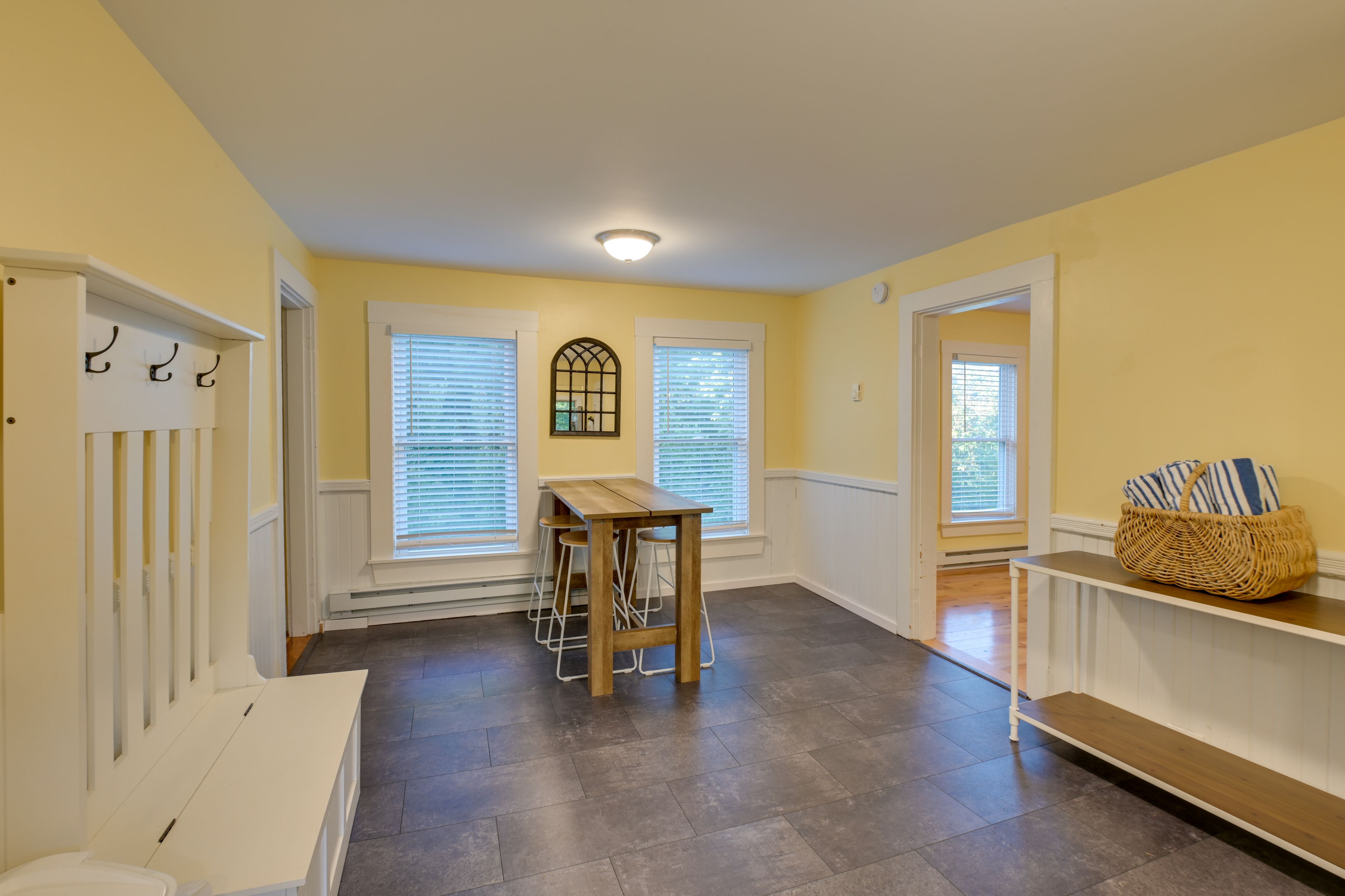 Dining Area | Main Level