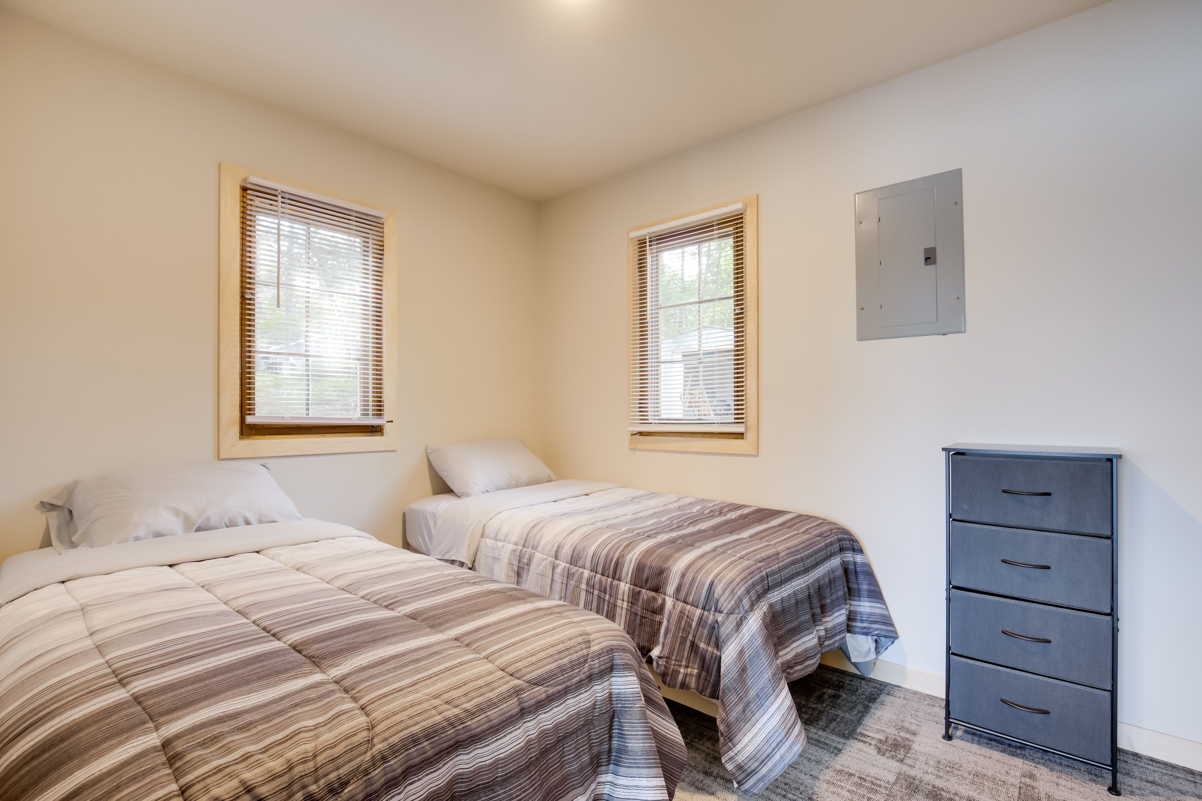 Bedroom 1 | 2 Twin Beds | Linens Provided