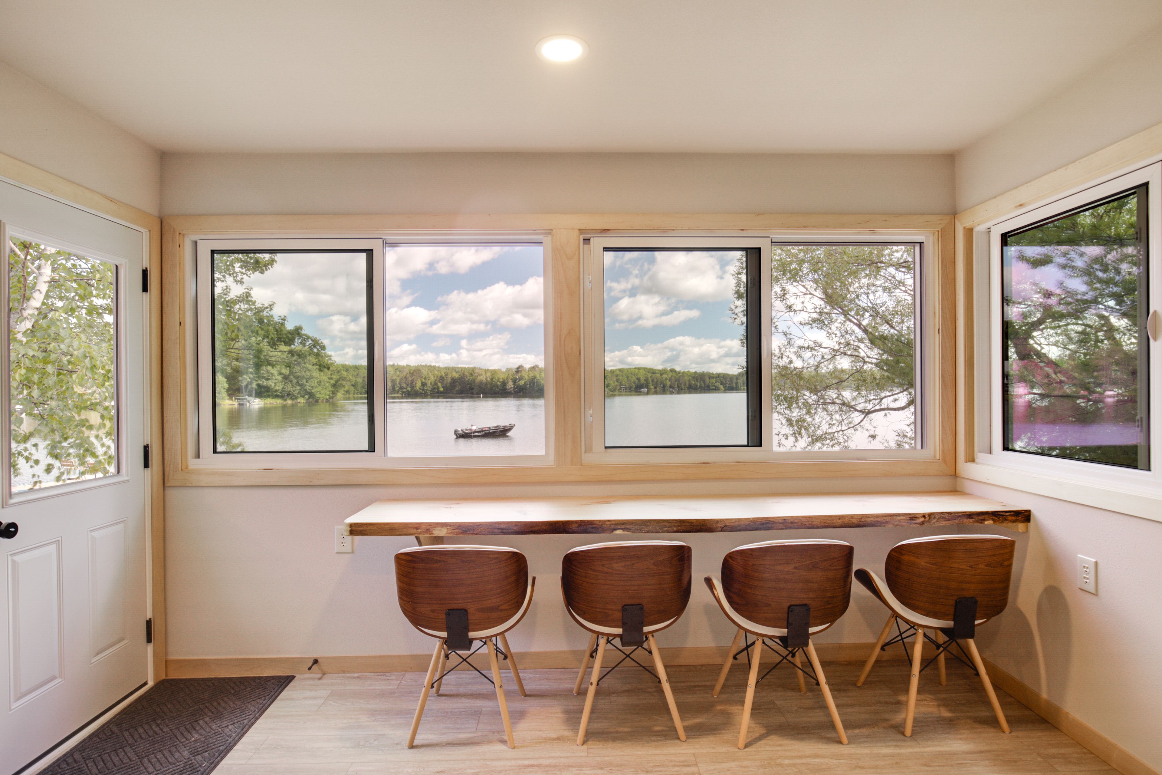Dining Area | Dishware & Flatware