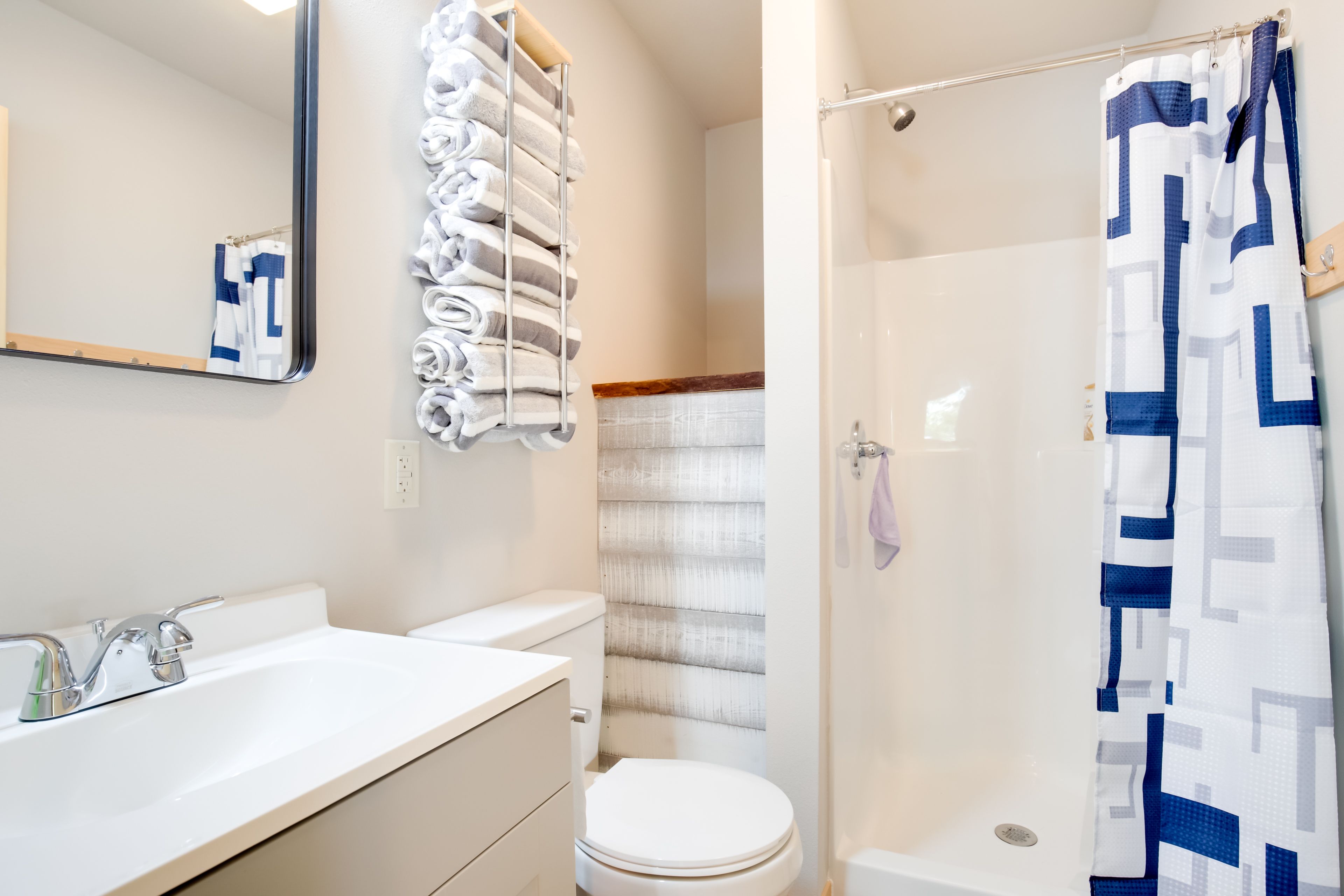 Full Bath | Towels