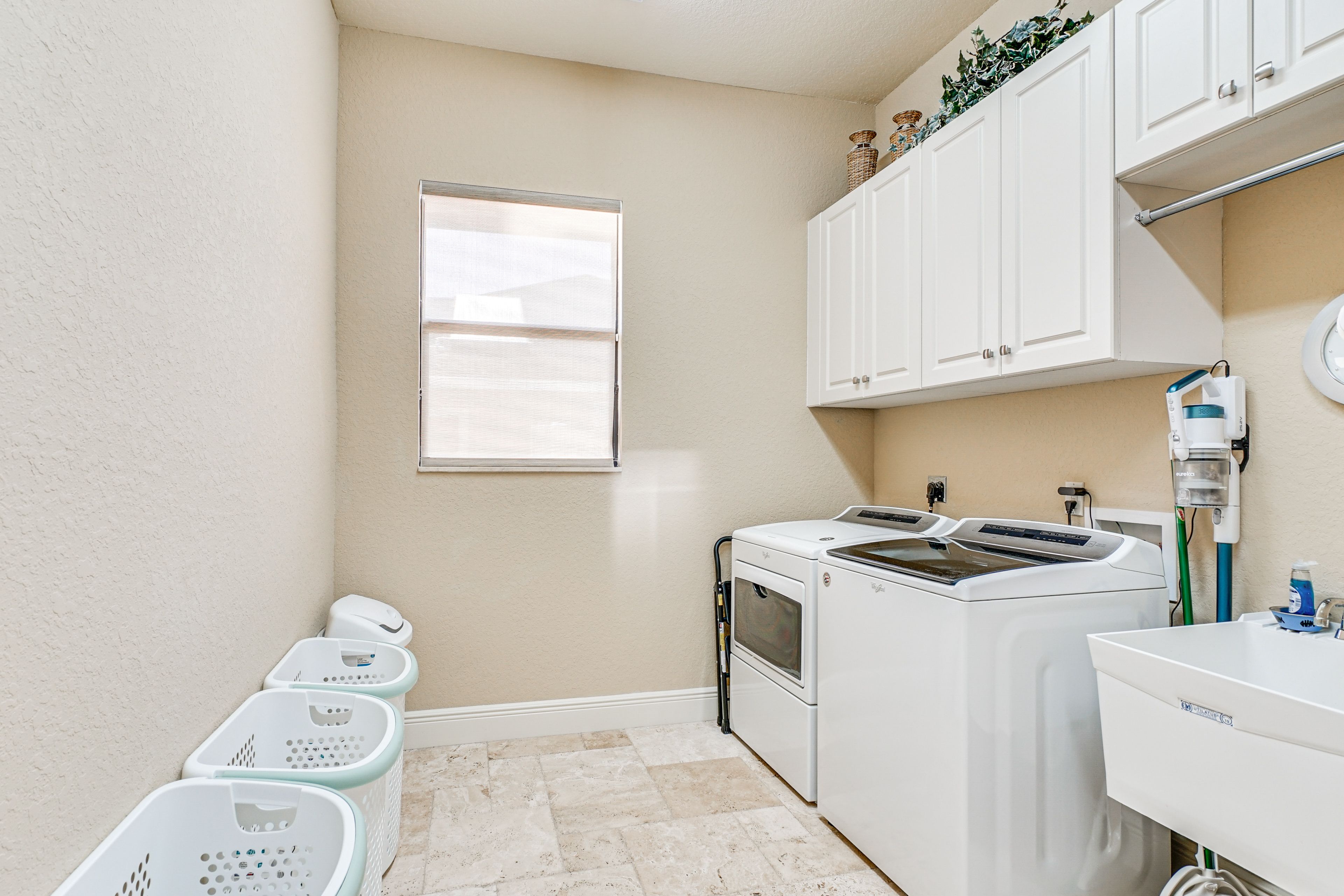 Washer + Dryer