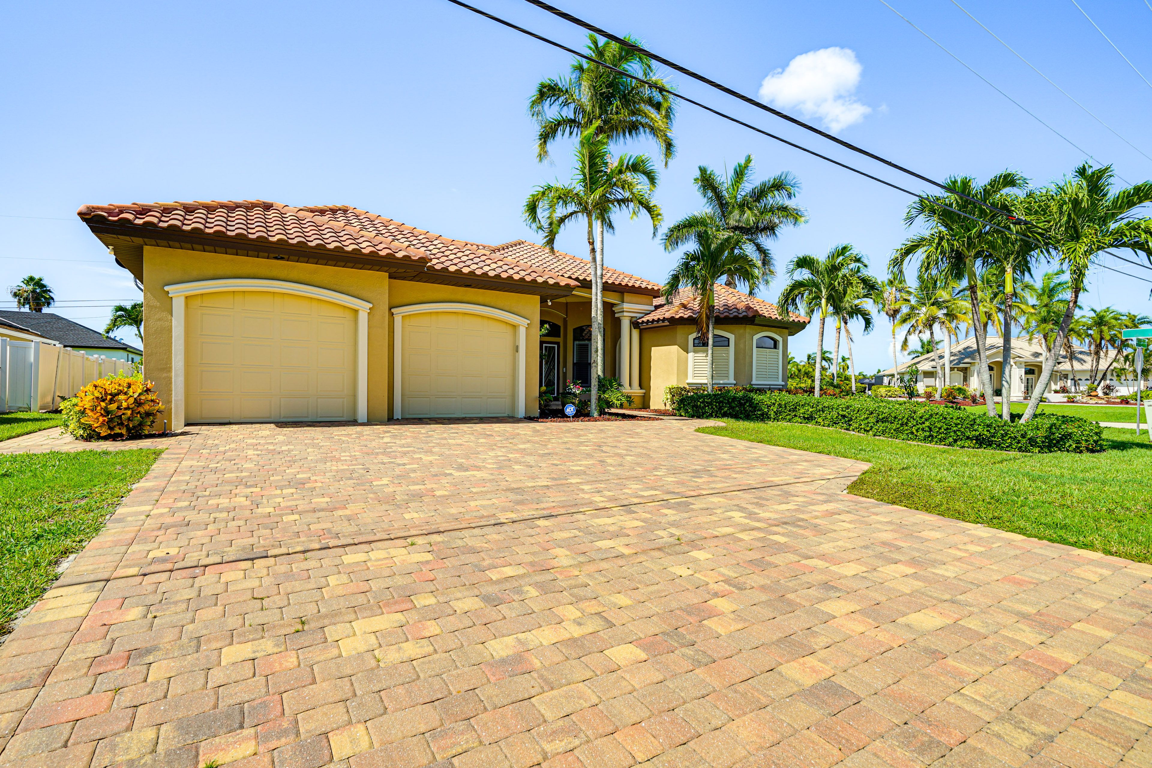 Parking | Garage (1 Vehicle) | Driveway (2 Vehicles)
