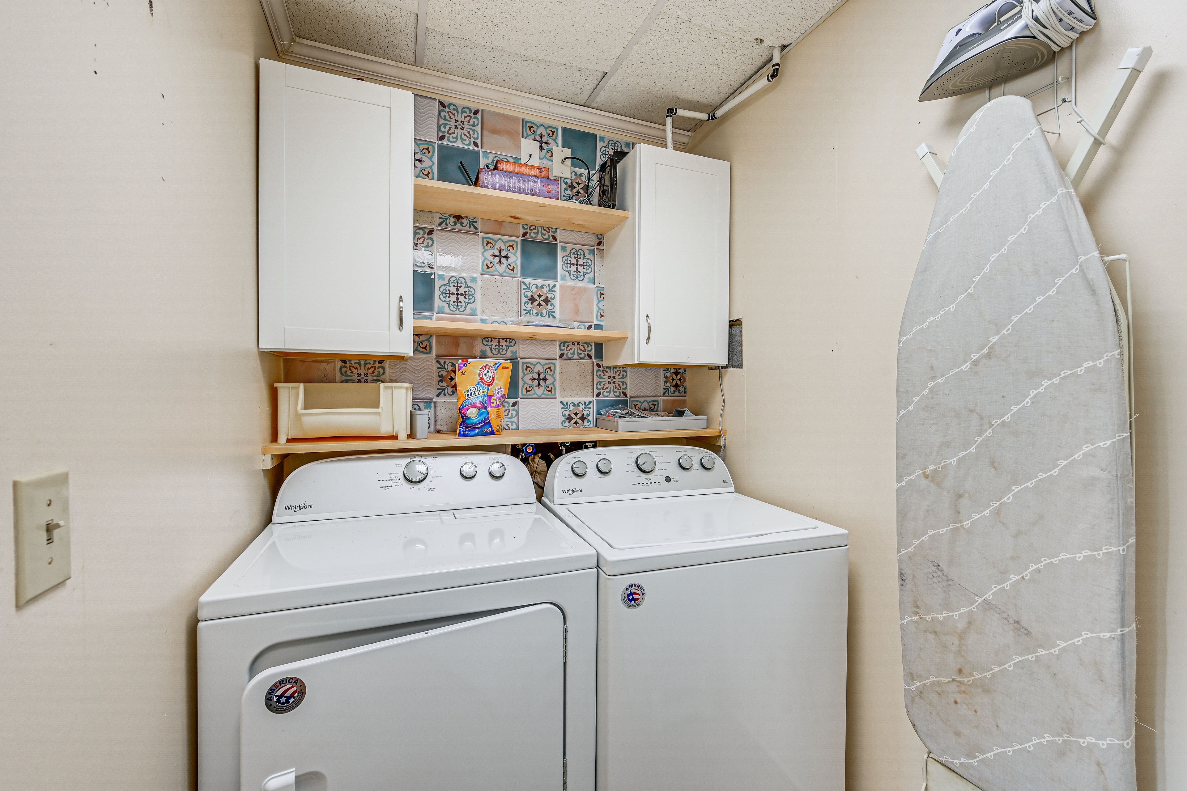Laundry Room | 1st Floor | Washer & Dryer | Detergent Provided