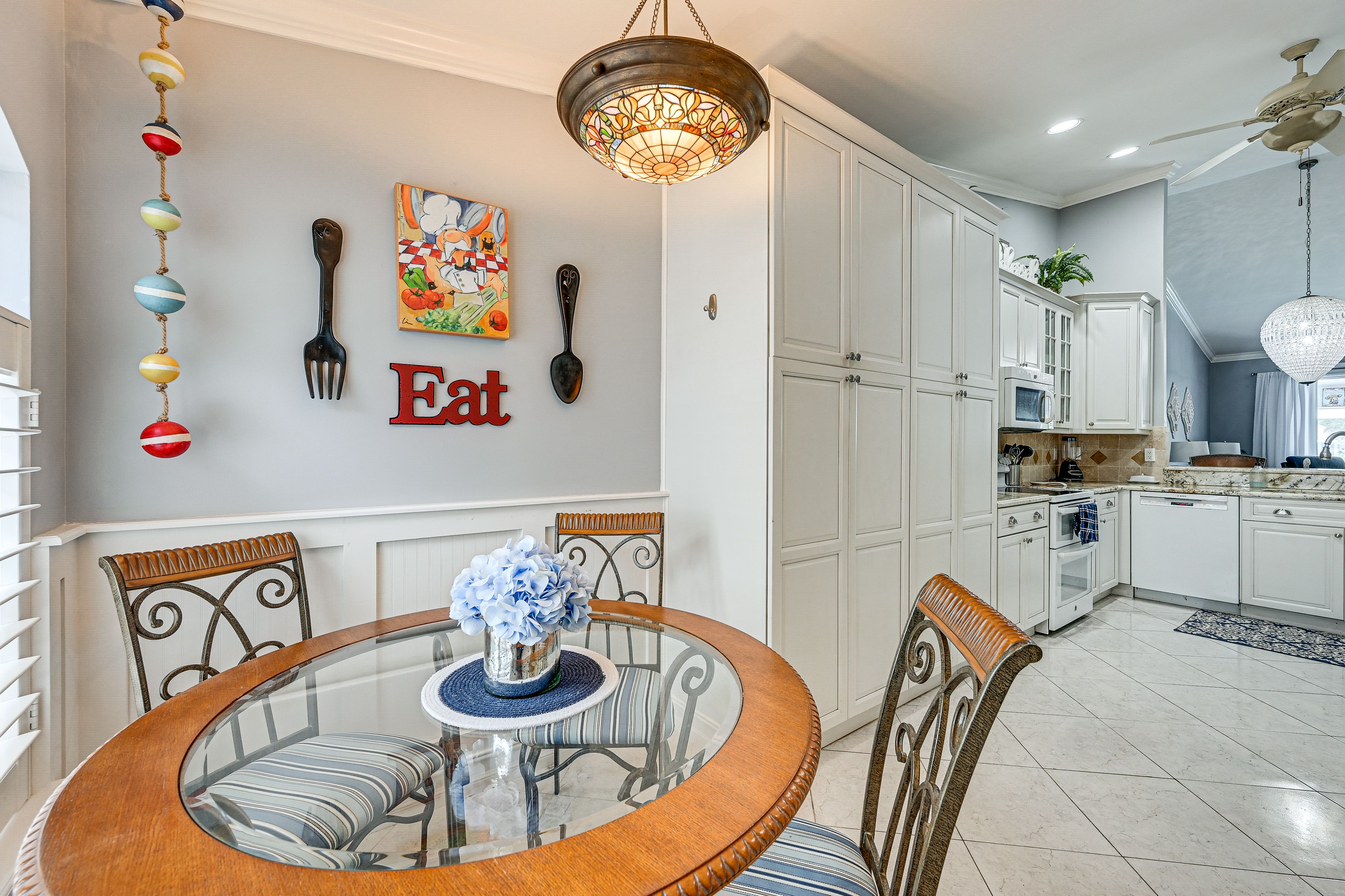 Breakfast Nook