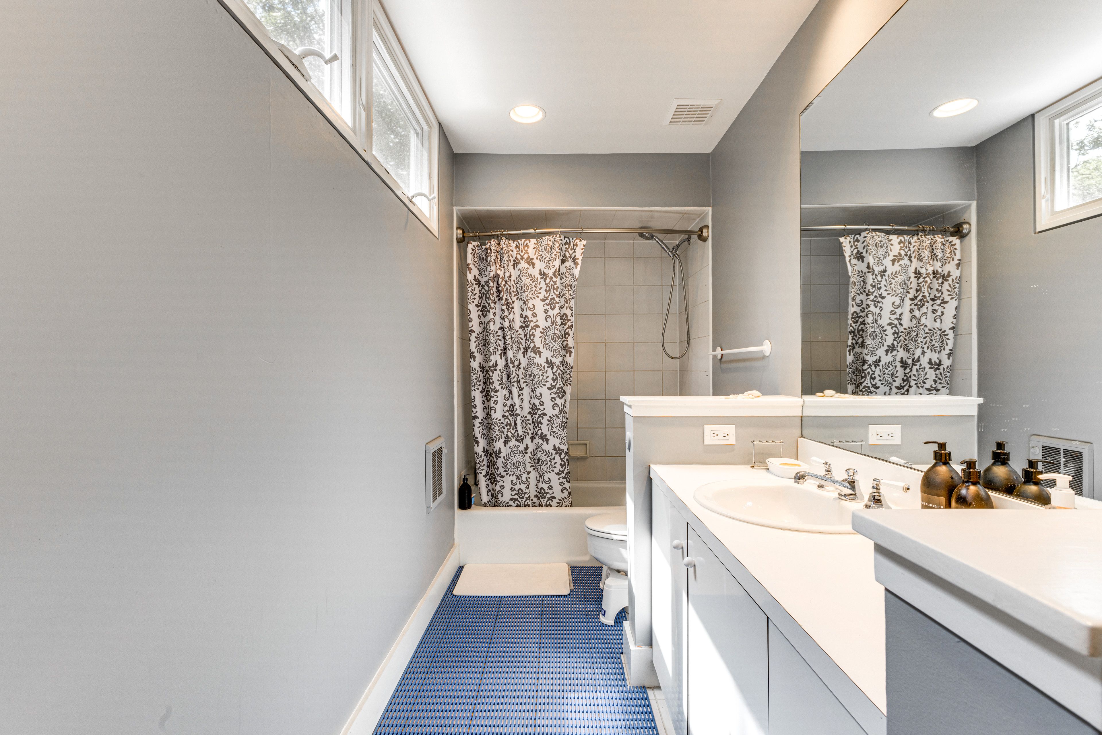 Full Bath