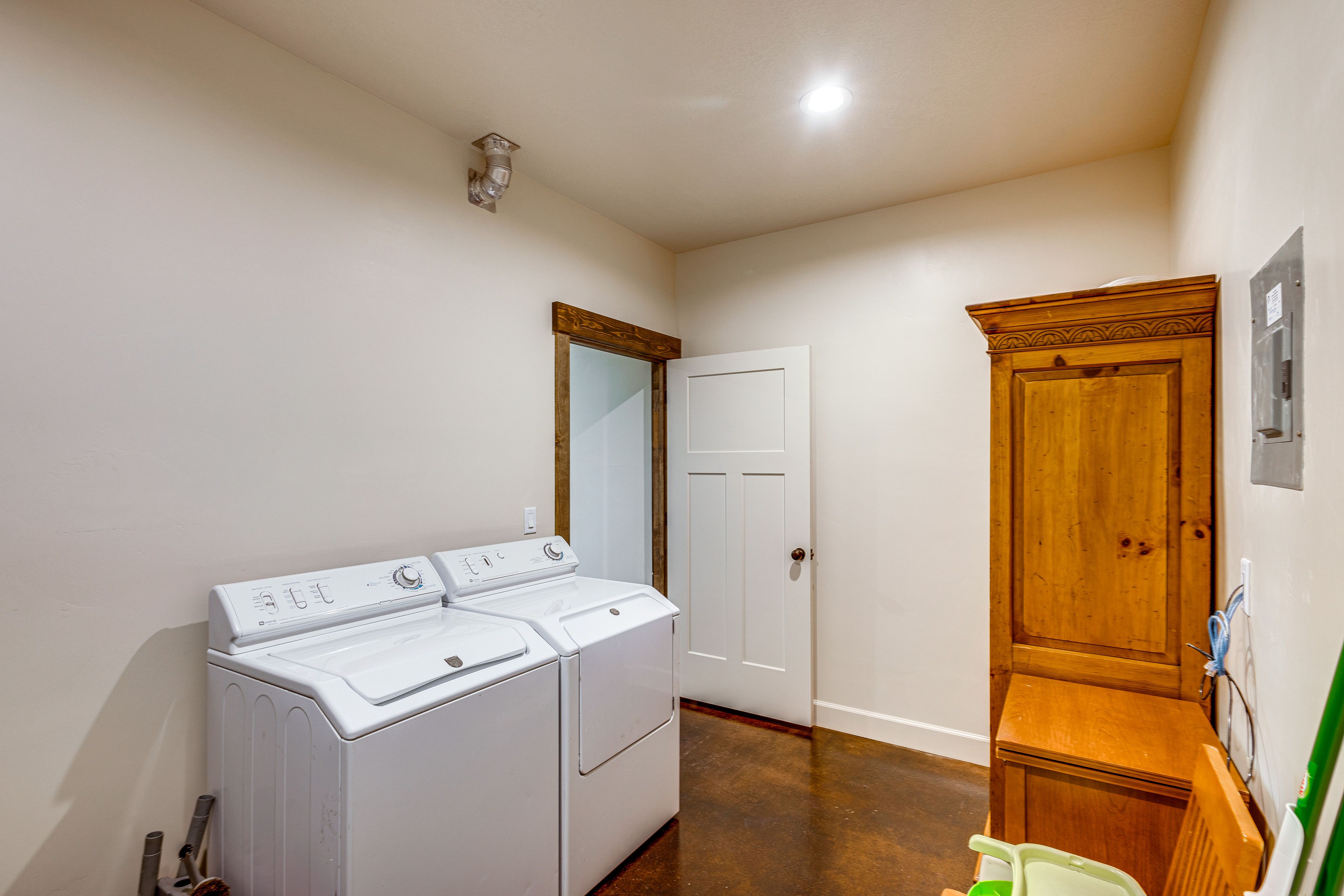 Laundry Room | 1st Floor | Washer & Dryer