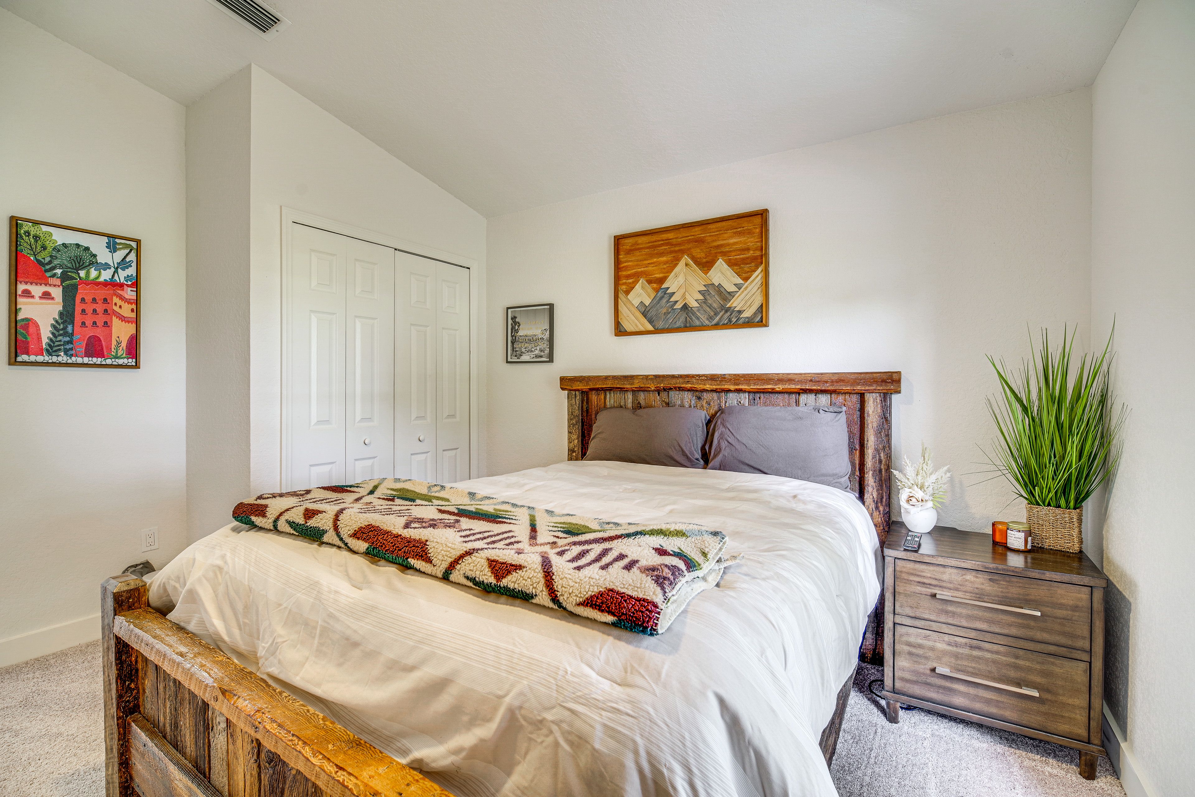 Bedroom 2 | Queen Bed | Linens Provided