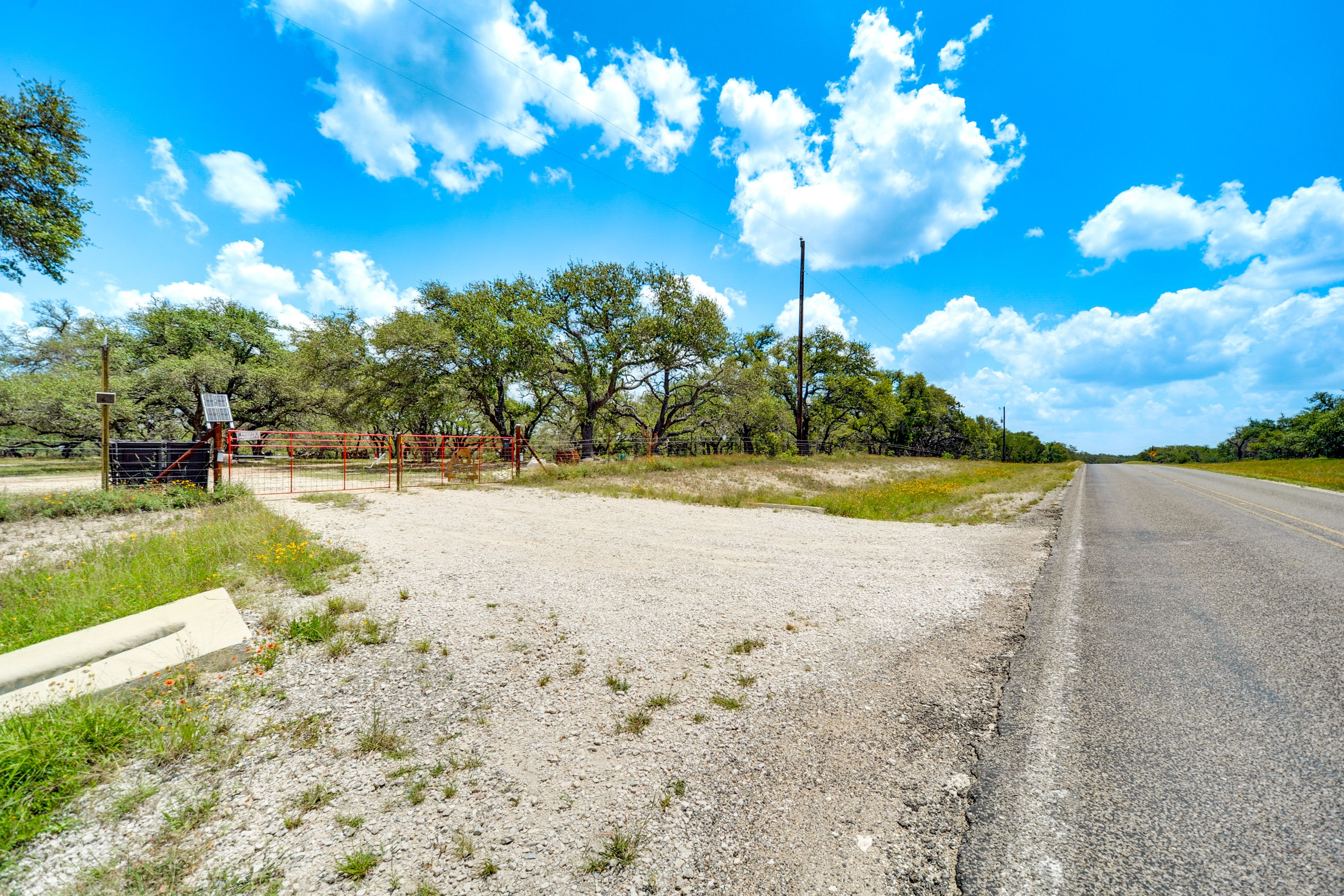 Parking | Shared Gravel Driveway (2 Vehicles) | RV Parking Allowed On-Site