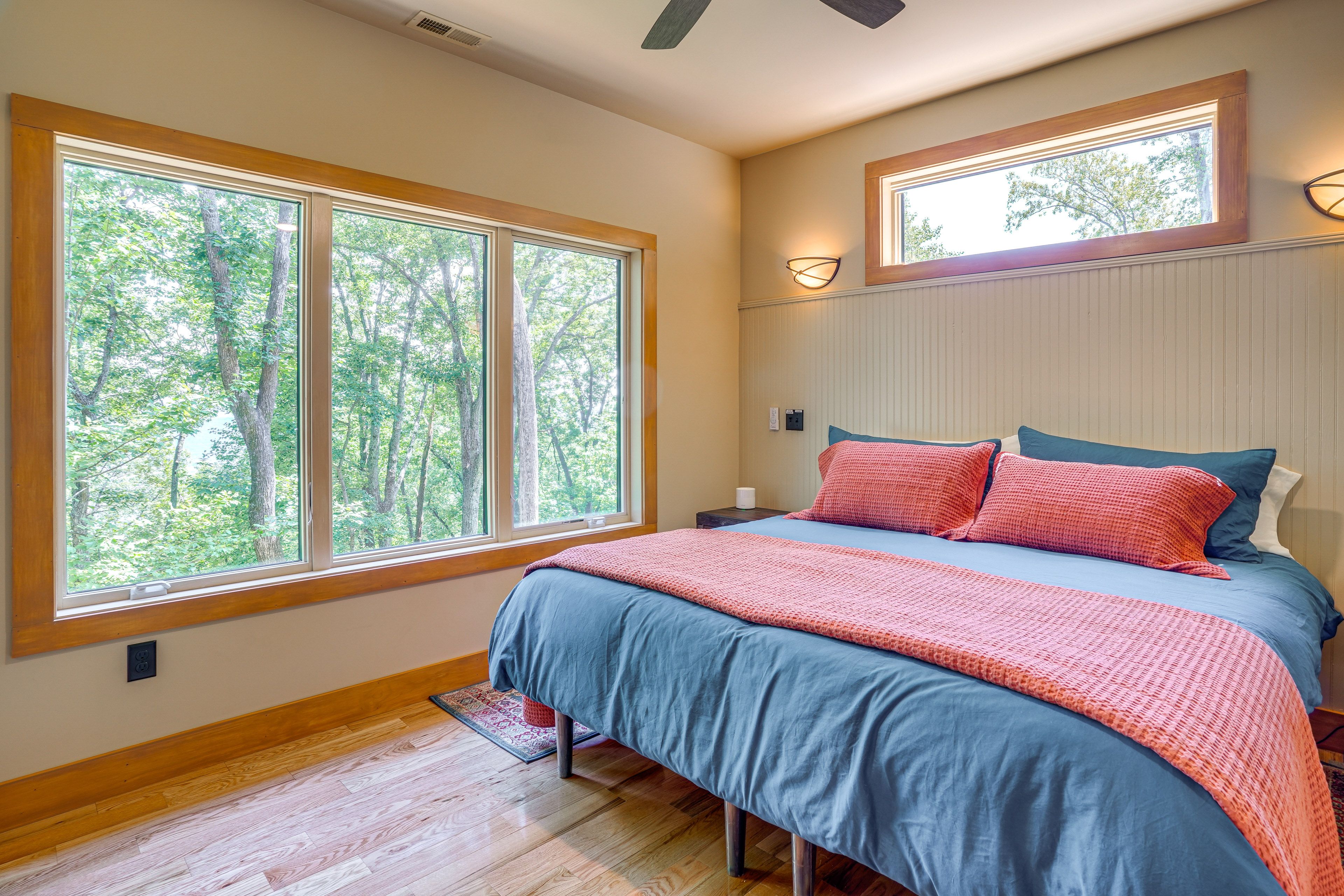 Bedroom 1 | King Bed | Linens Provided | Main Level