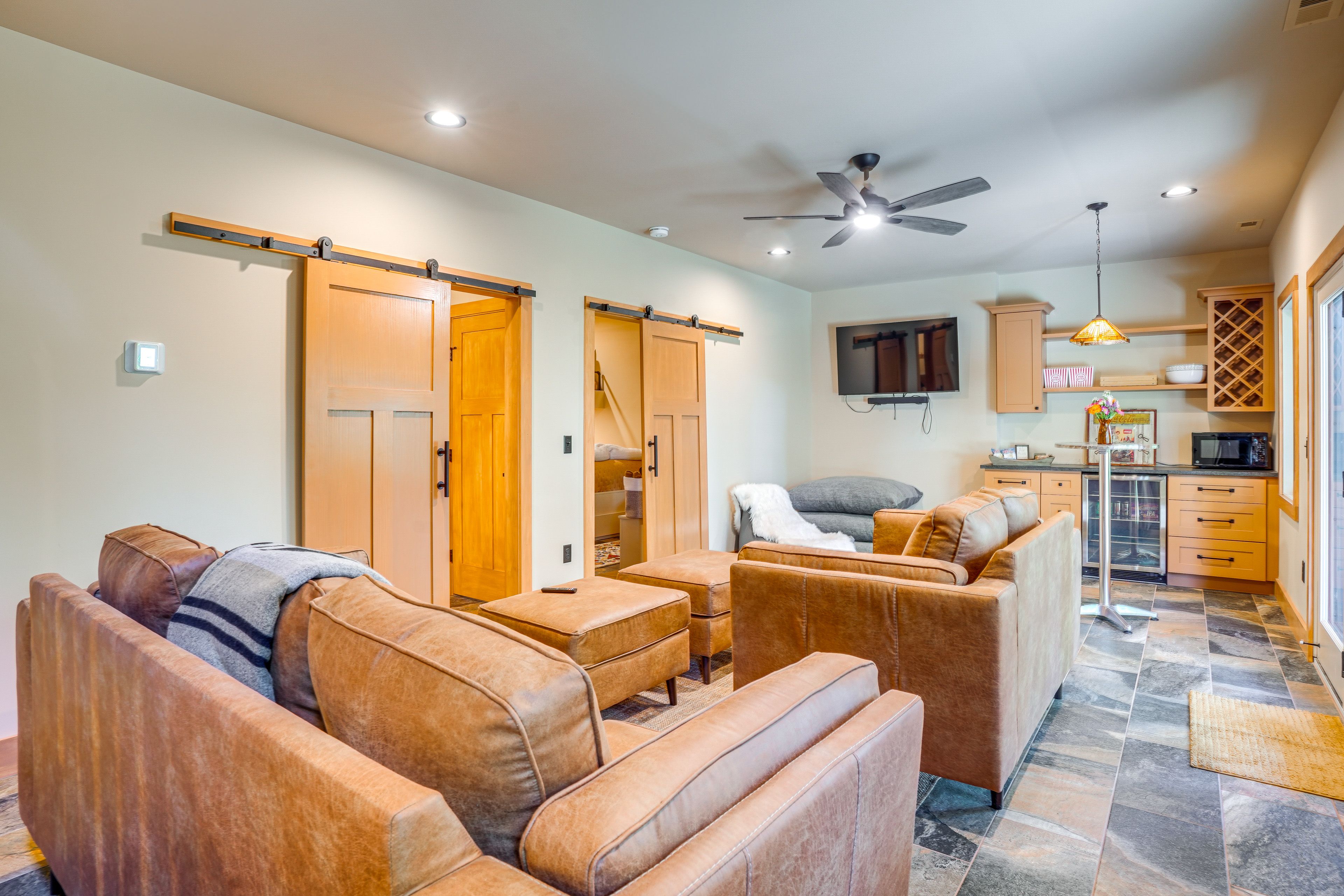 Family Room | Smart TV | Lower Level
