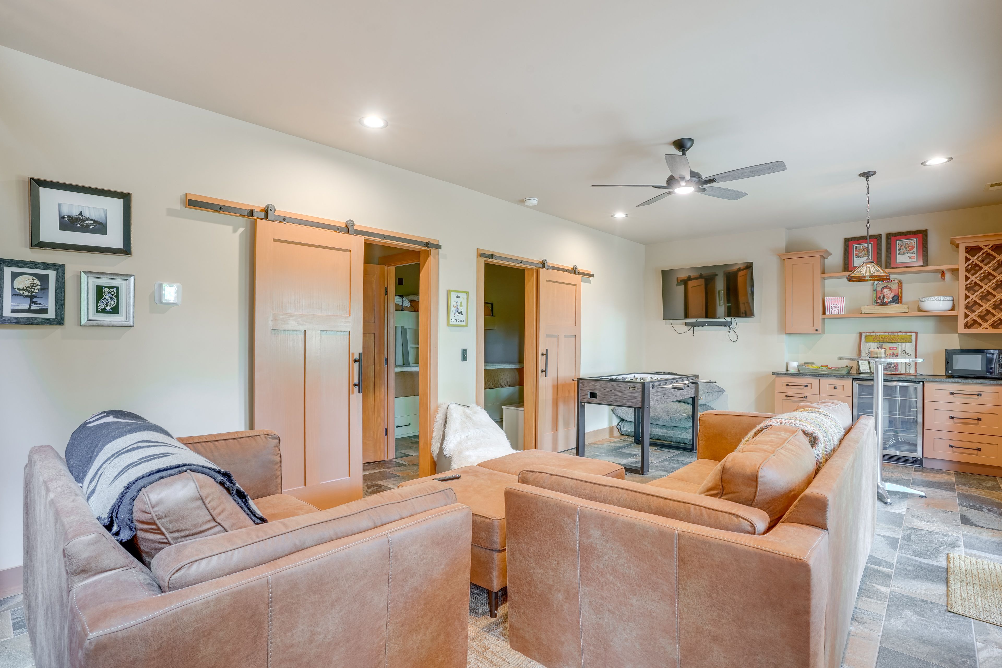 Family Room | Smart TV | Foosball Table | Lower Level