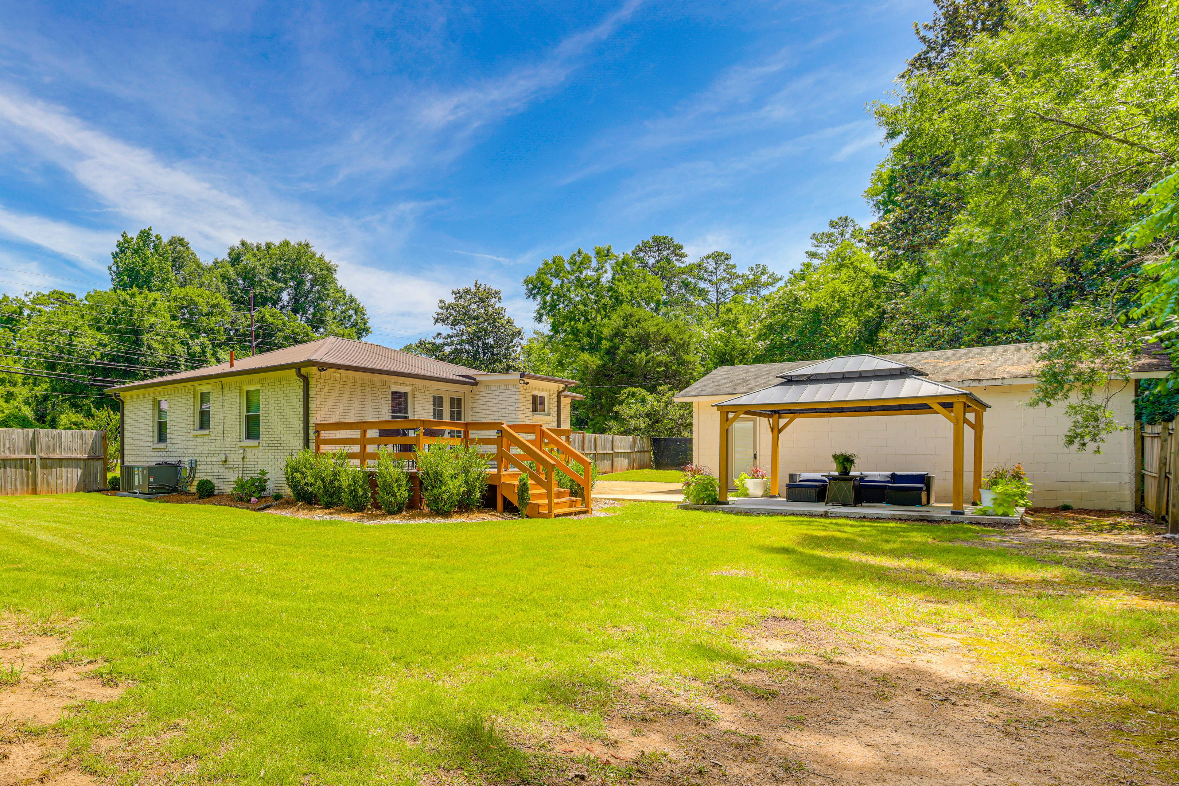 House Exterior | Private Yard
