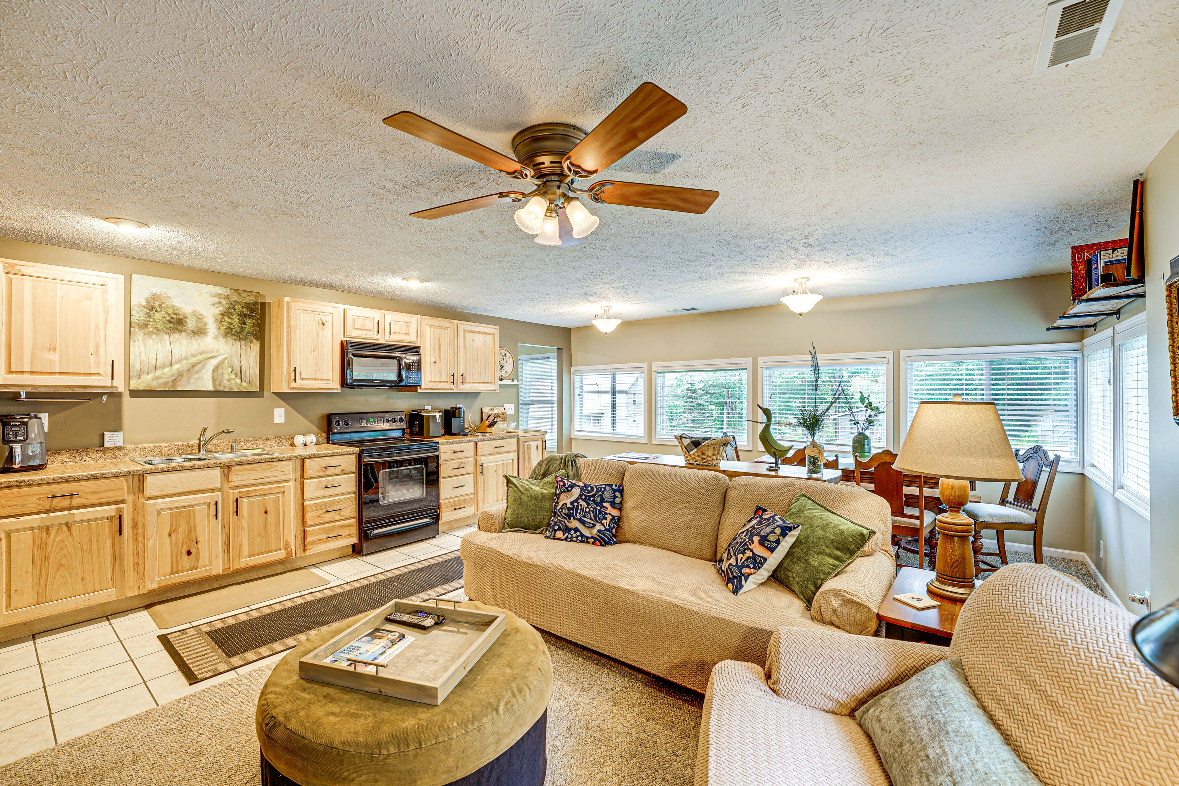 Living Room | Full Sleeper Sofa | Free WiFi