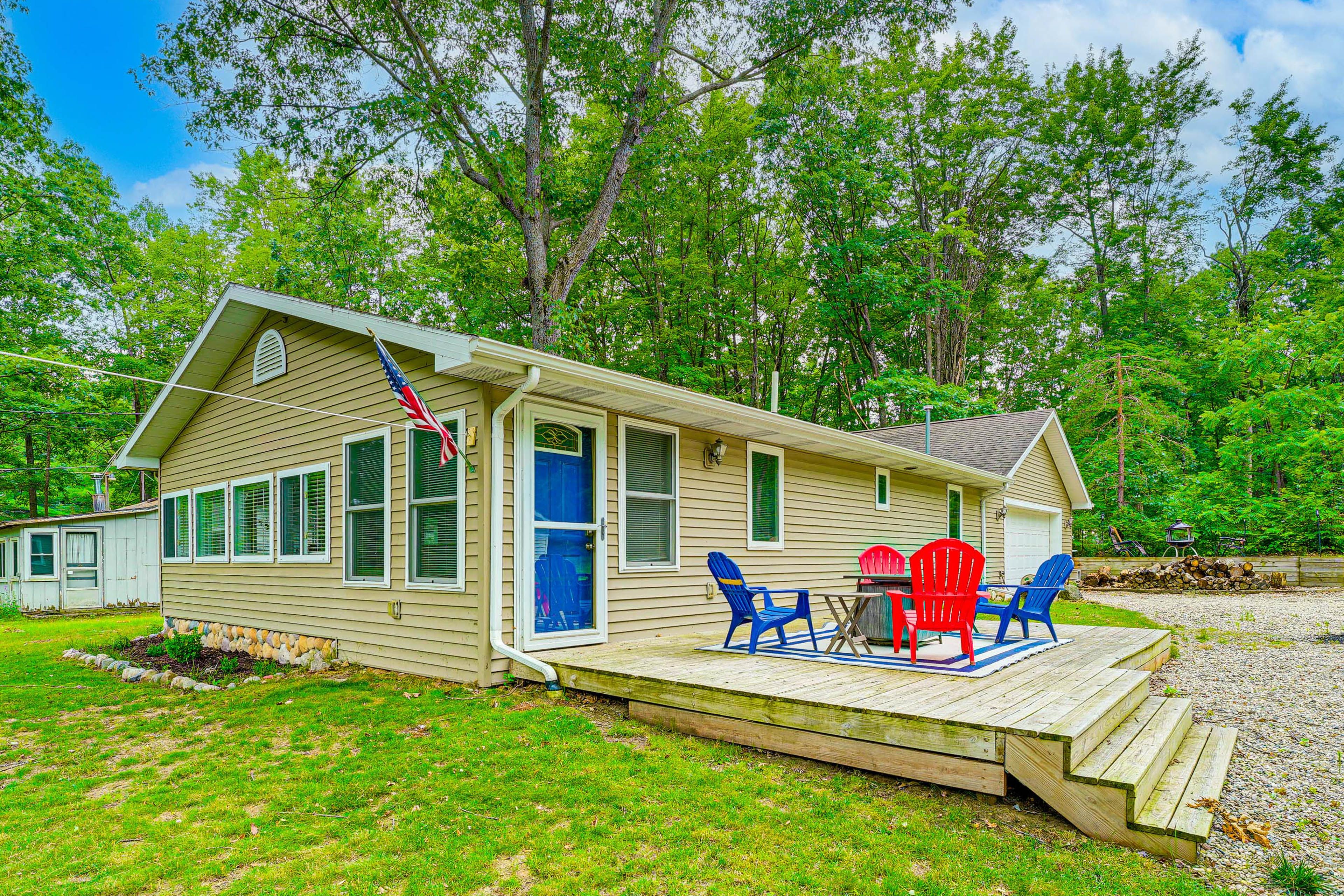 Mecosta Vacation Rental | 3BR | 1BA | 3 Steps to Enter | 1,040 Sq Ft