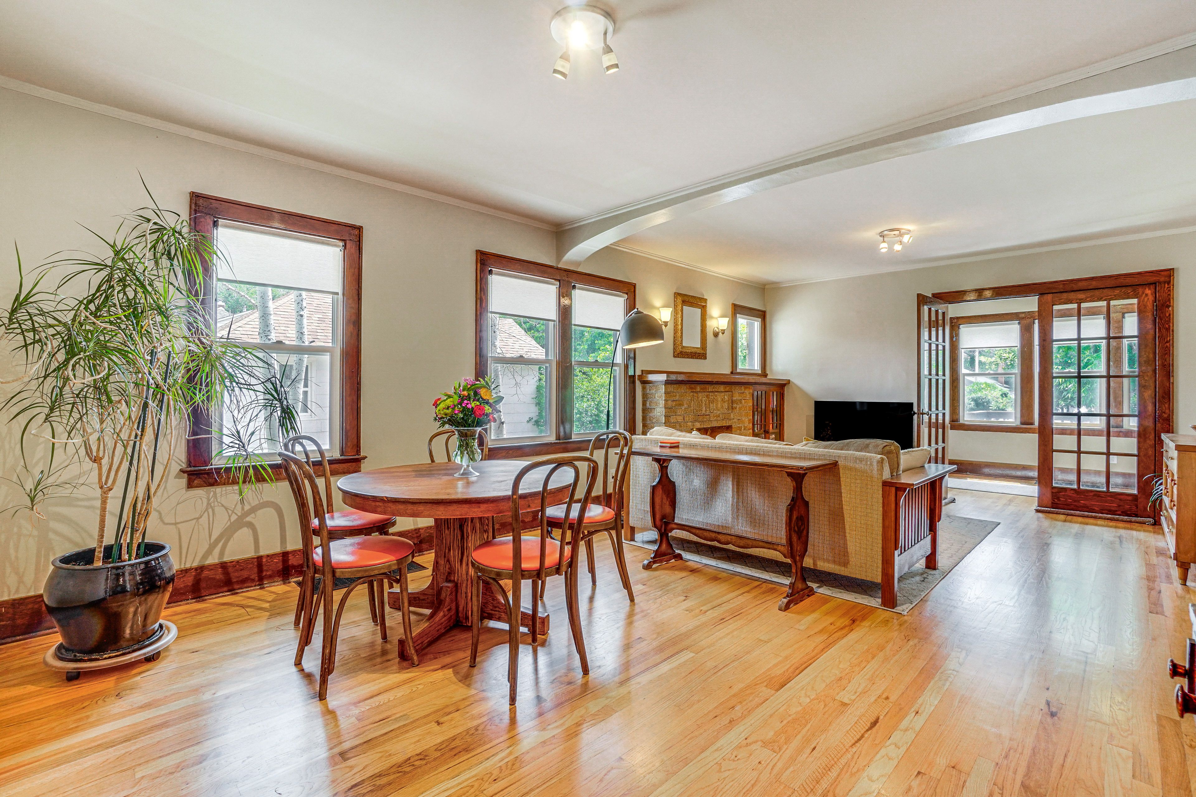 Cheyenne Vacation Rental | 2BR | 1BA | 1,900 Sq Ft | Steps Required