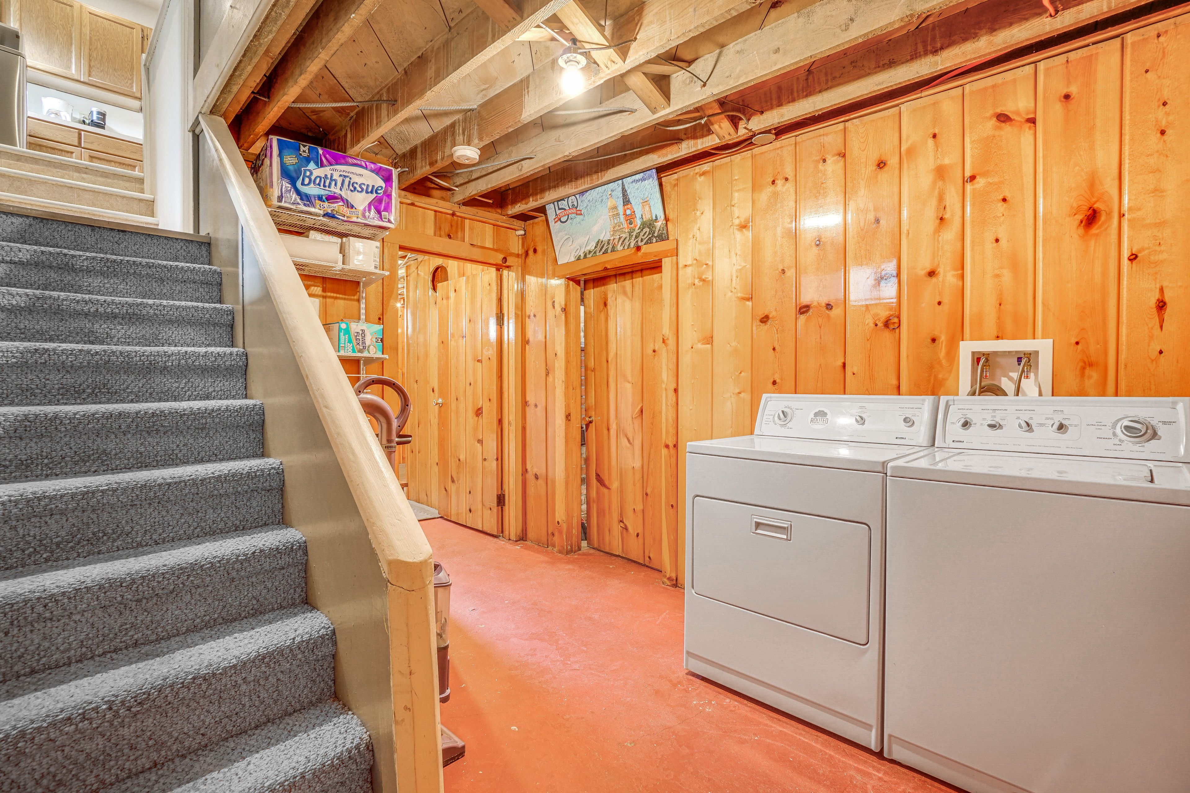 Basement | Washer & Dryer