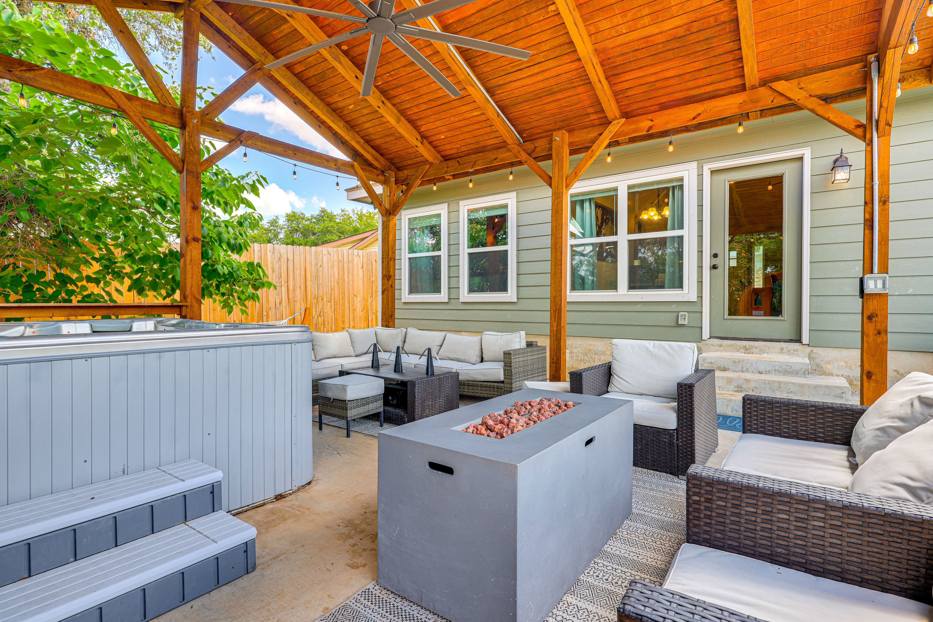 Pavilion | Gas Fire Pit | Hot Tub | Lounge Seating | String Lights