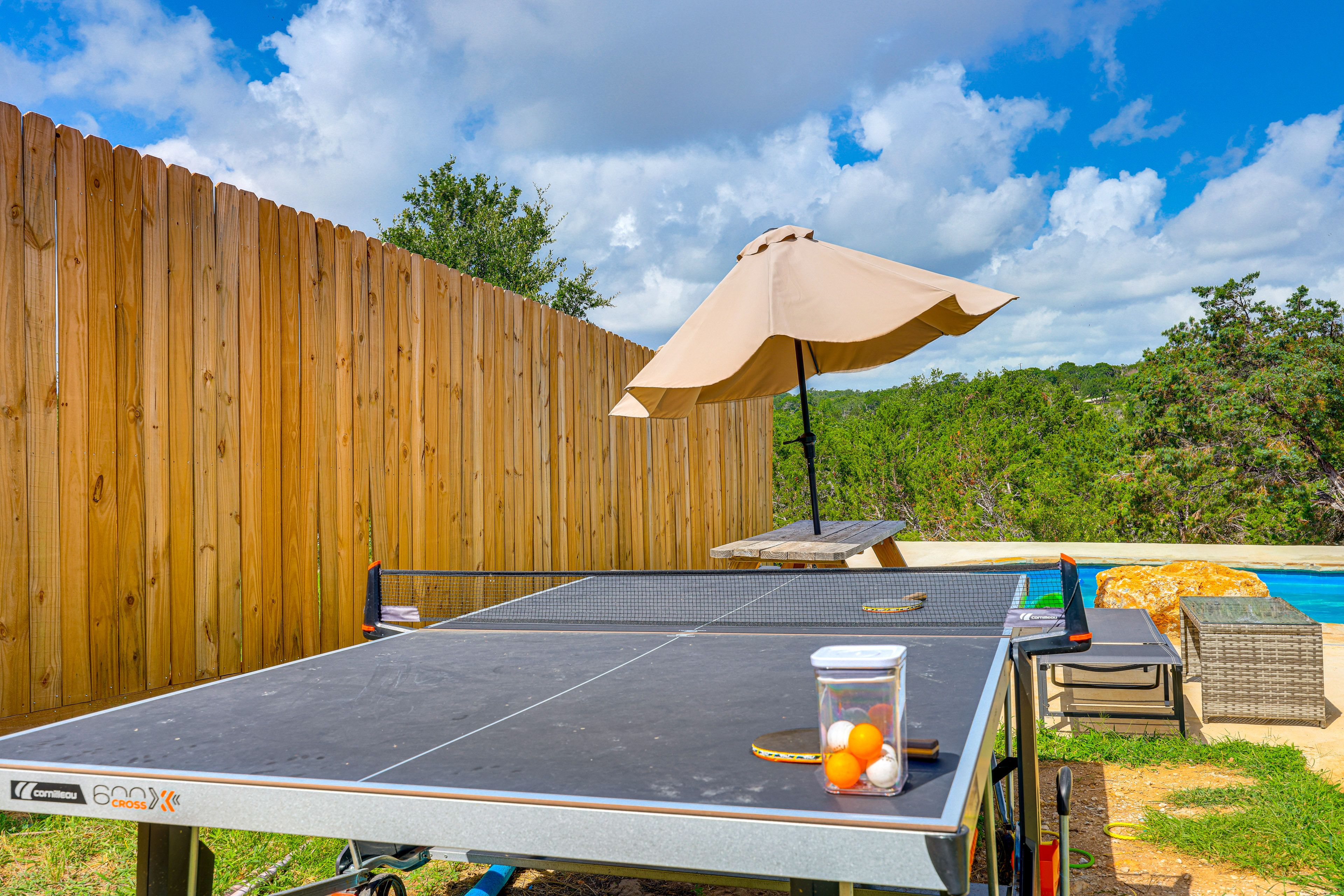 Ping-Pong Table