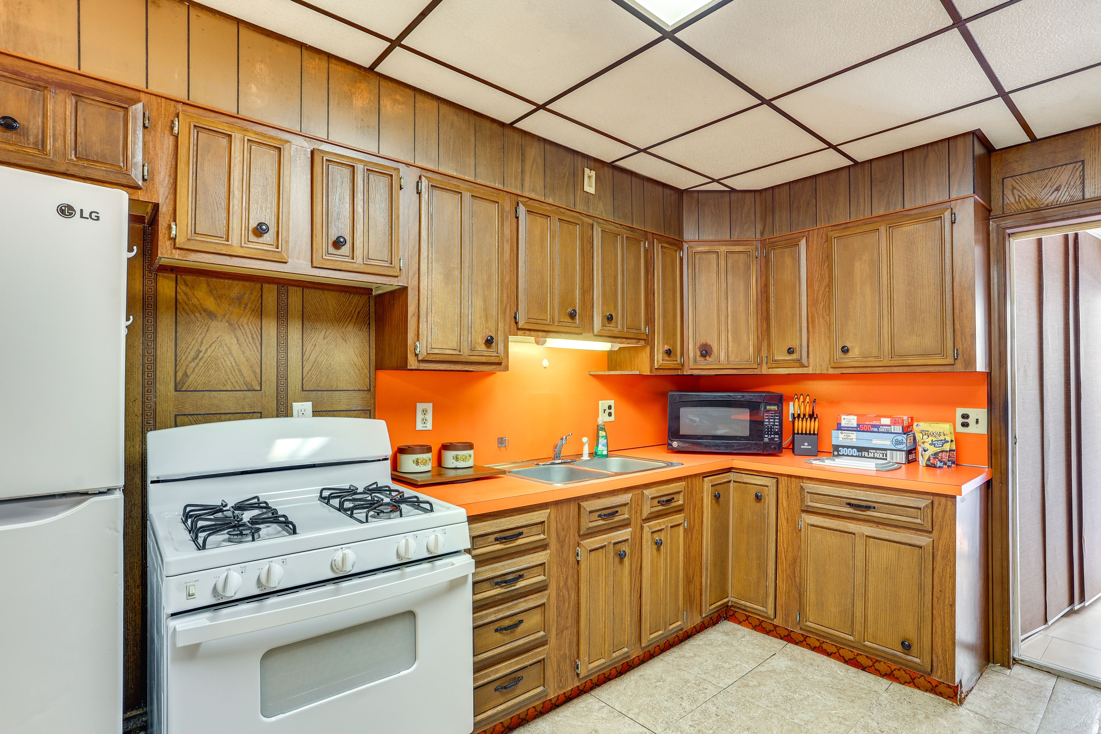 Kitchen | 1st Floor | Cooking Basics | Spices