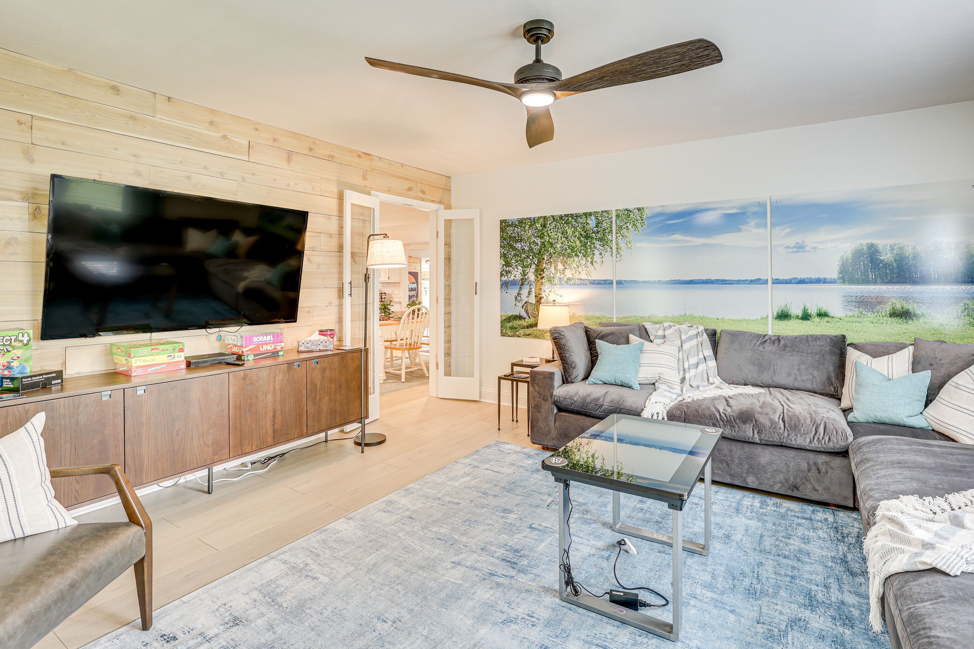 Living Room | Board Games | Flat-Screen TV | Single-Story Home