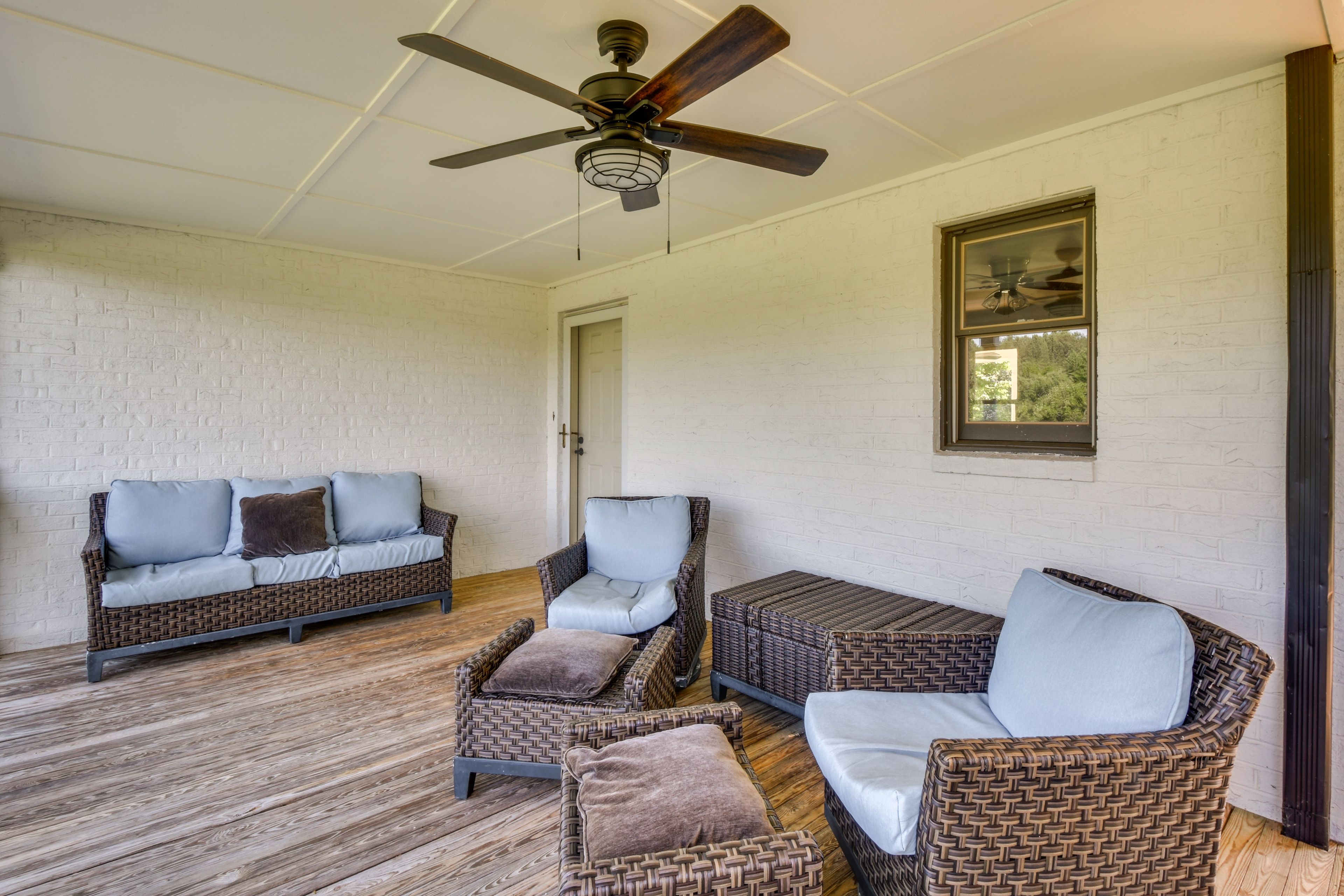 Wraparound Deck | Bench Swing | Rocking Chairs