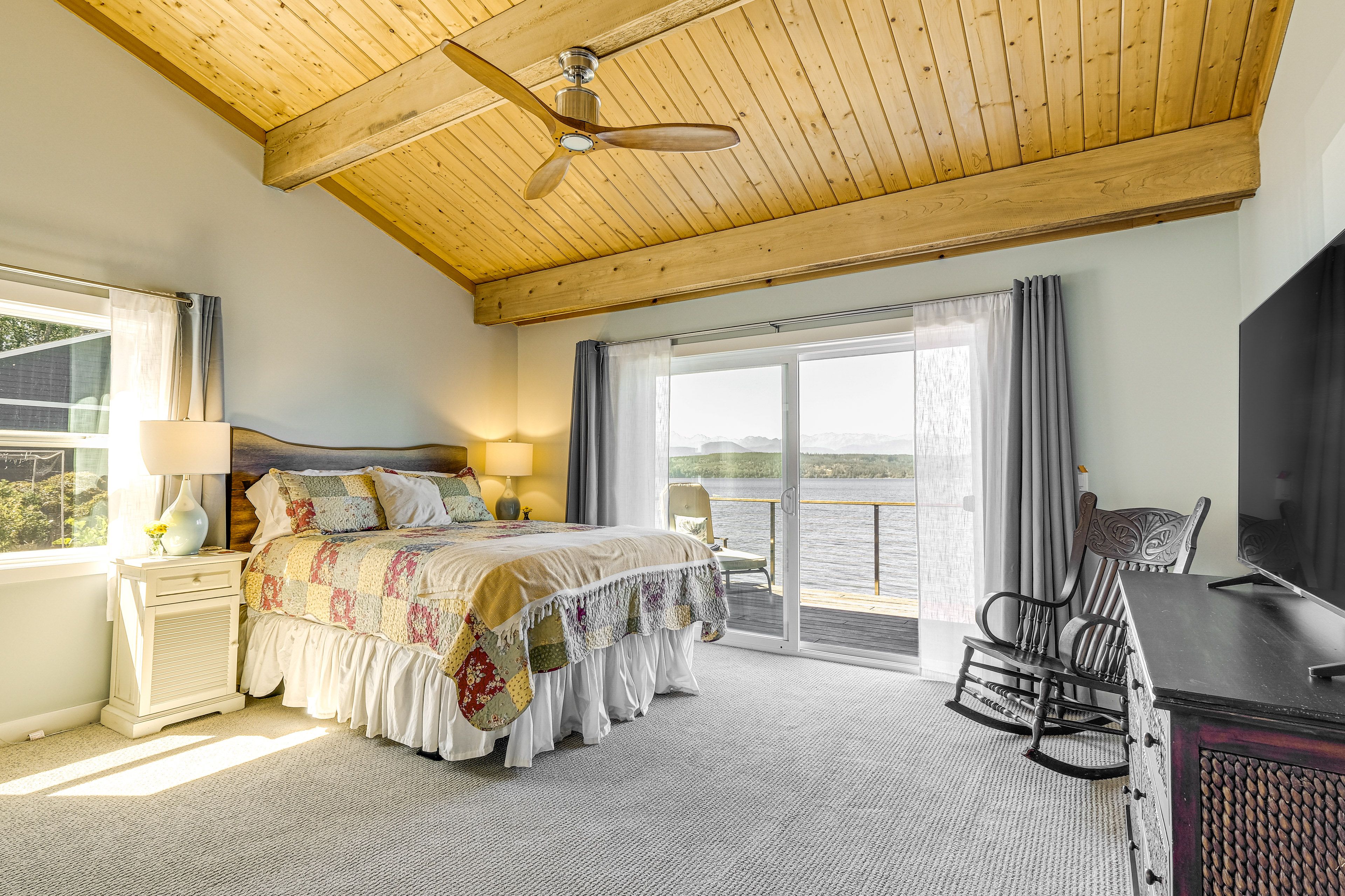 Bedroom 1 | Queen Bed | Smart TV w/ Cable | Main Floor