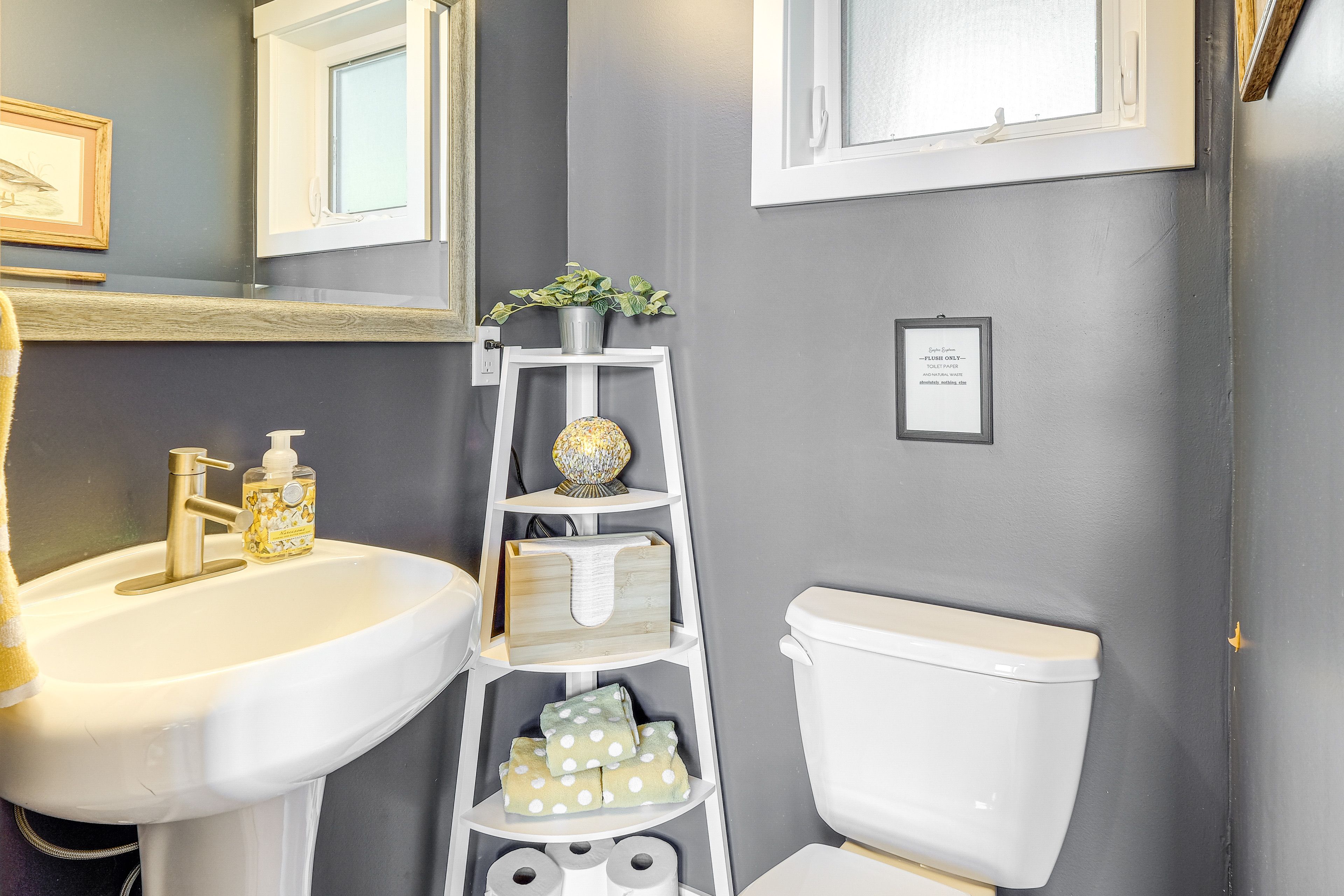 Half Bathroom | Main Floor