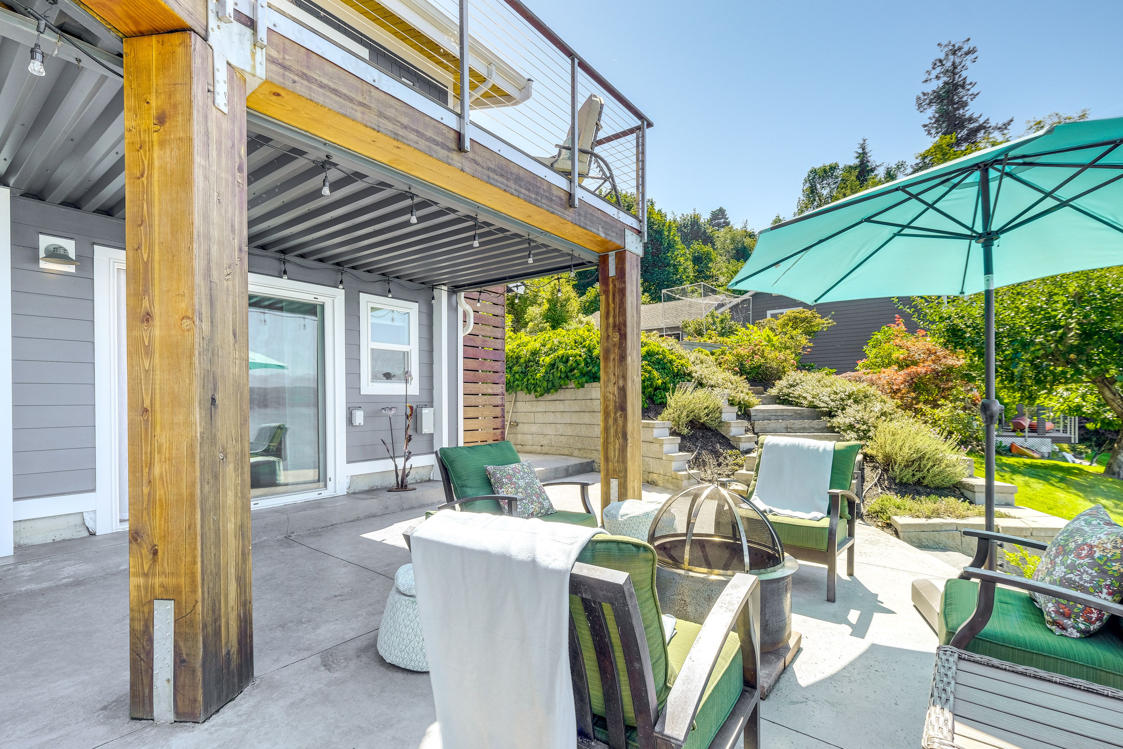 House Exterior | Wood-Burning Fire Pit