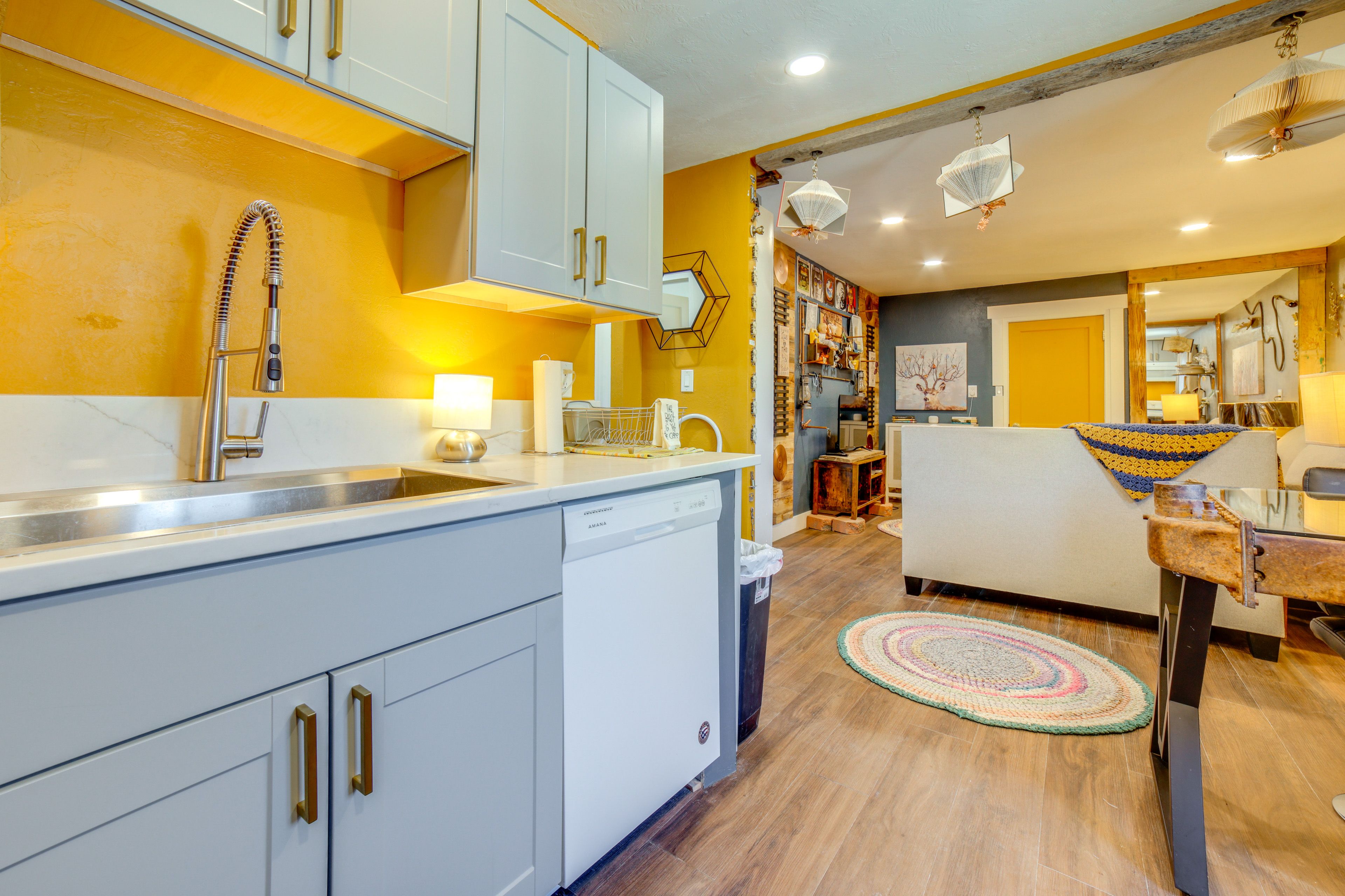 Kitchen | Toaster | Blender | Spices