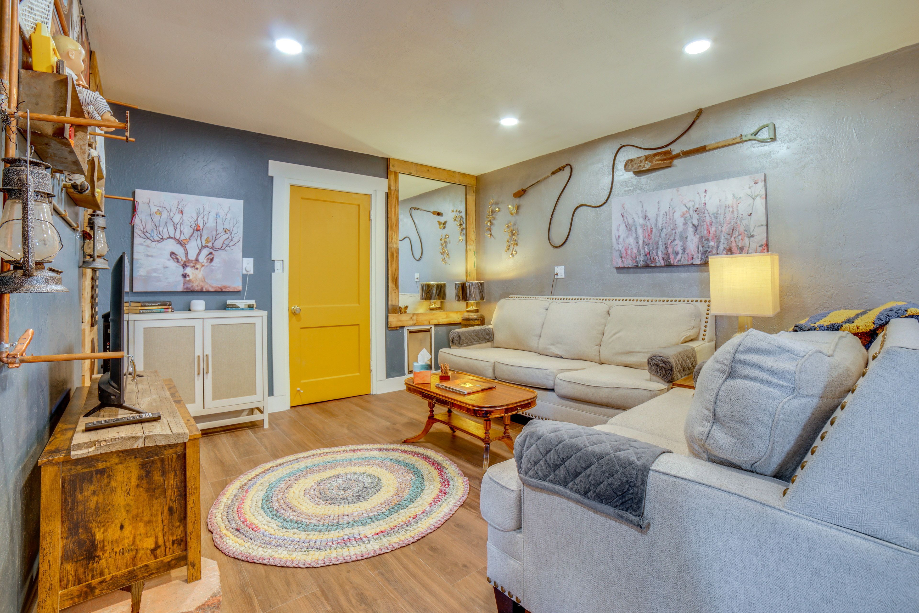 Yerington Vacation Rental | 2BR | 1BA | 825 Sq Ft | Stairs to Enter