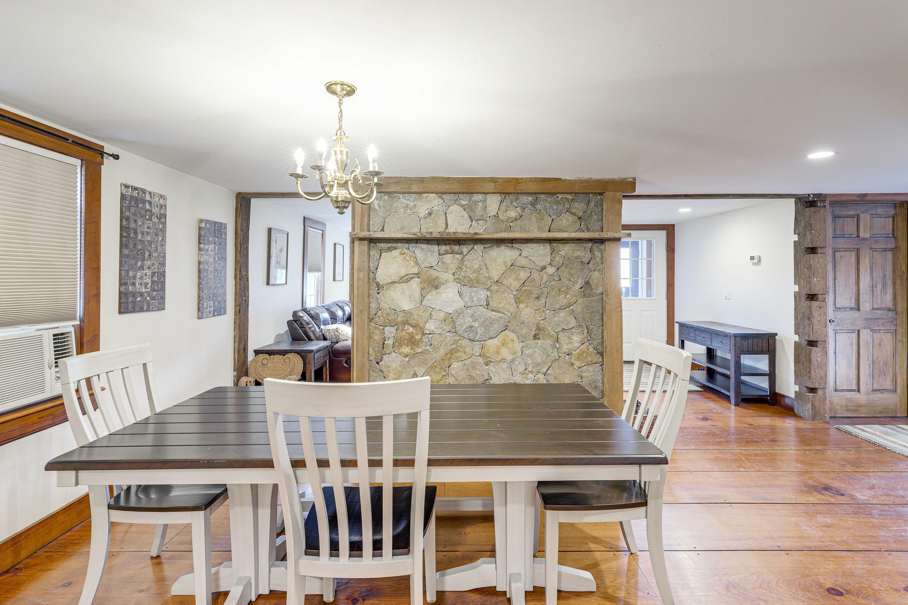Dining Room | Dishware + Flatware Provided