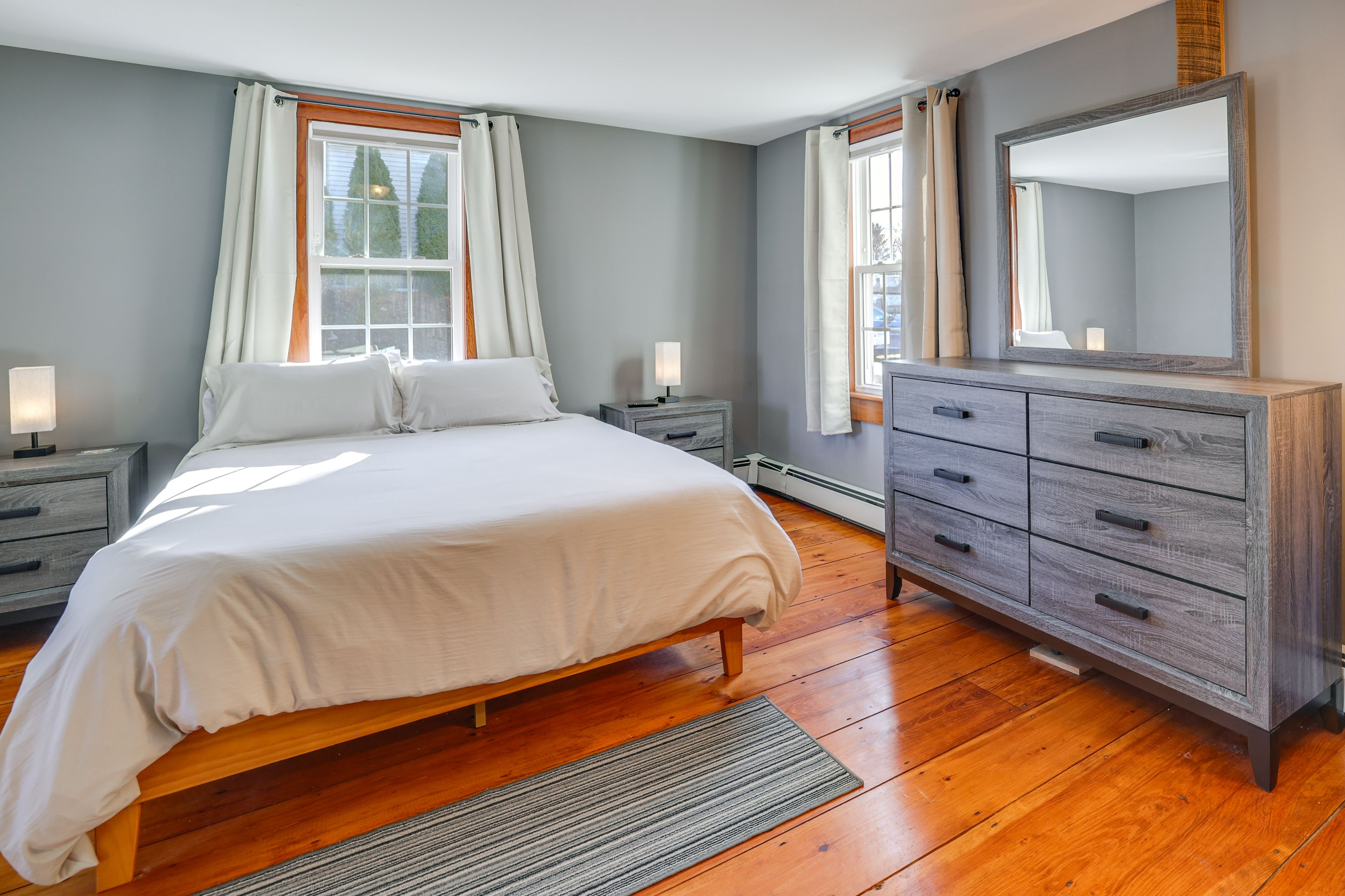 Bedroom | Queen Bed | Air Mattress Available | Linens Provided