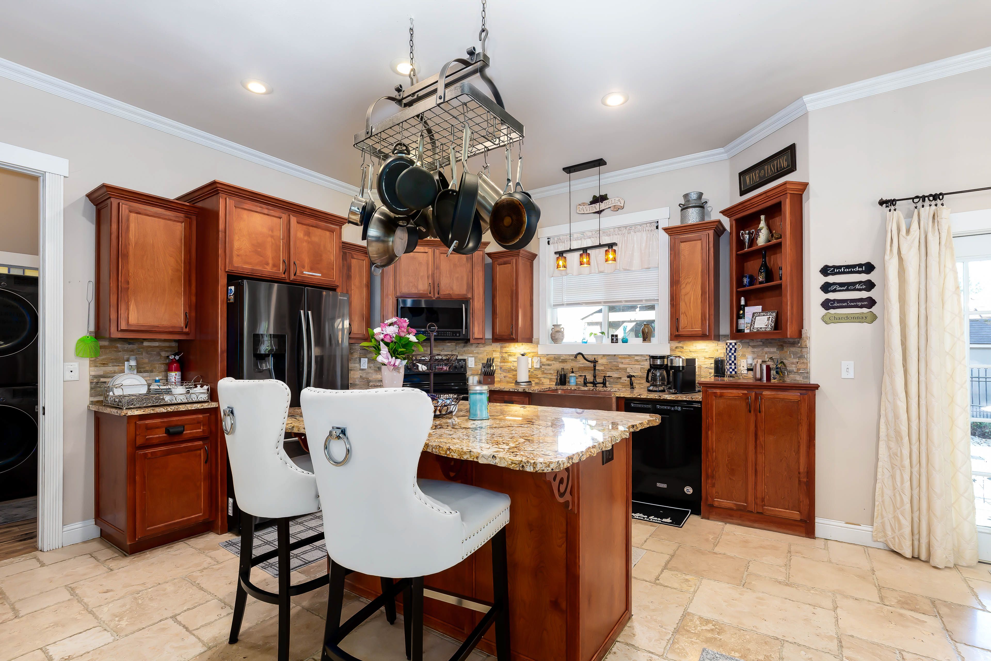 Kitchen | 1st Floor
