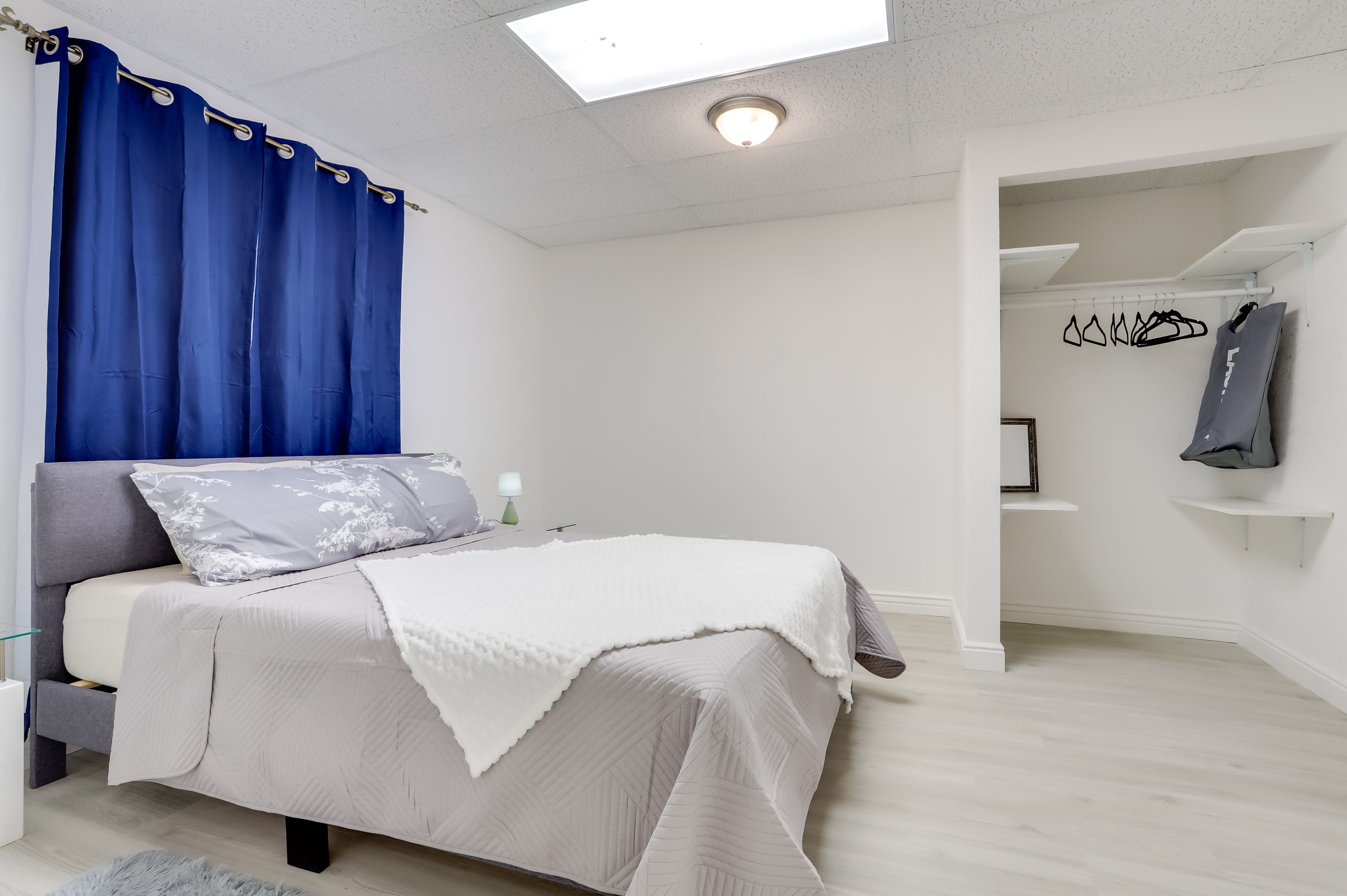 Bedroom 3 | Queen Bed