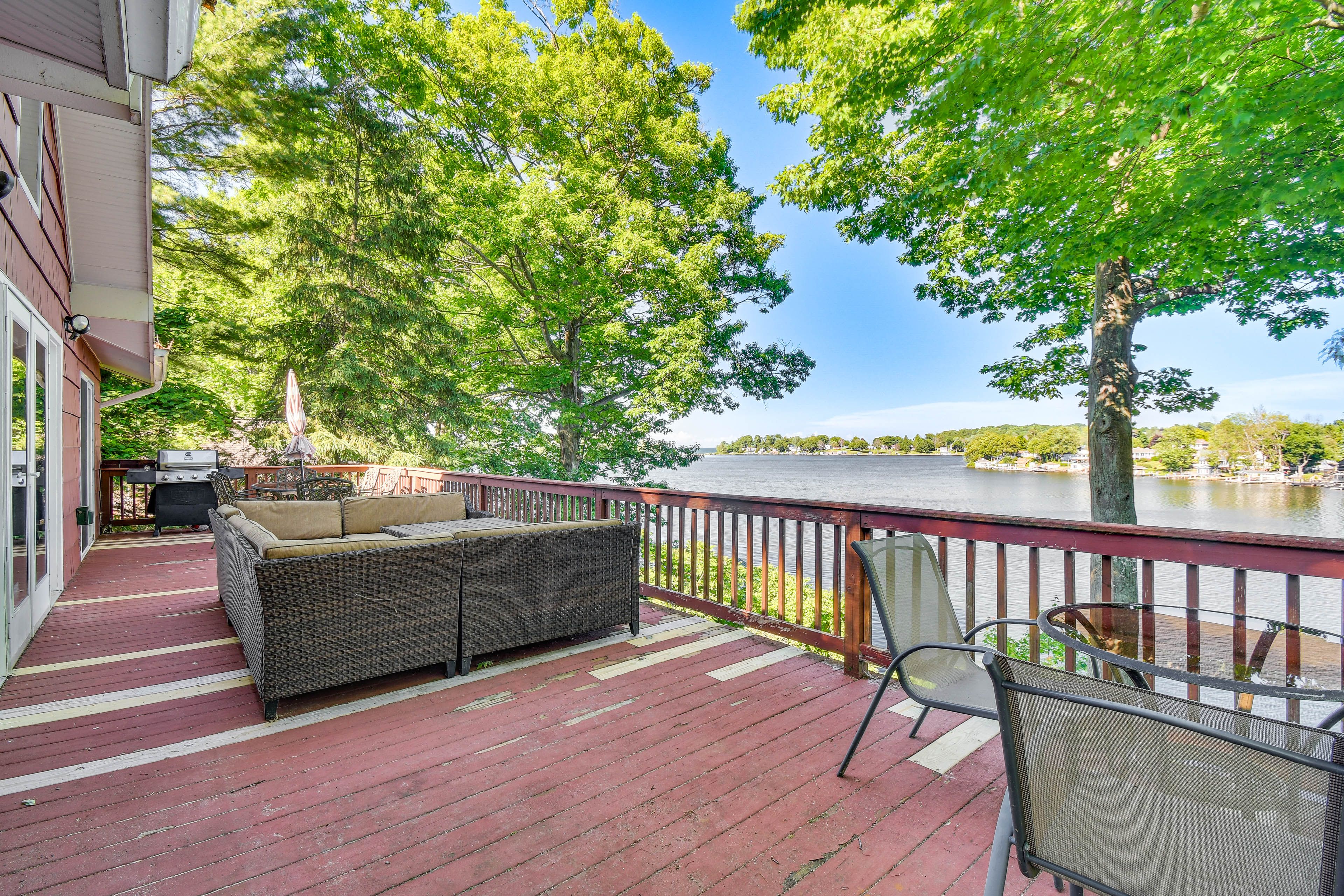 Deck | Port Bay Views
