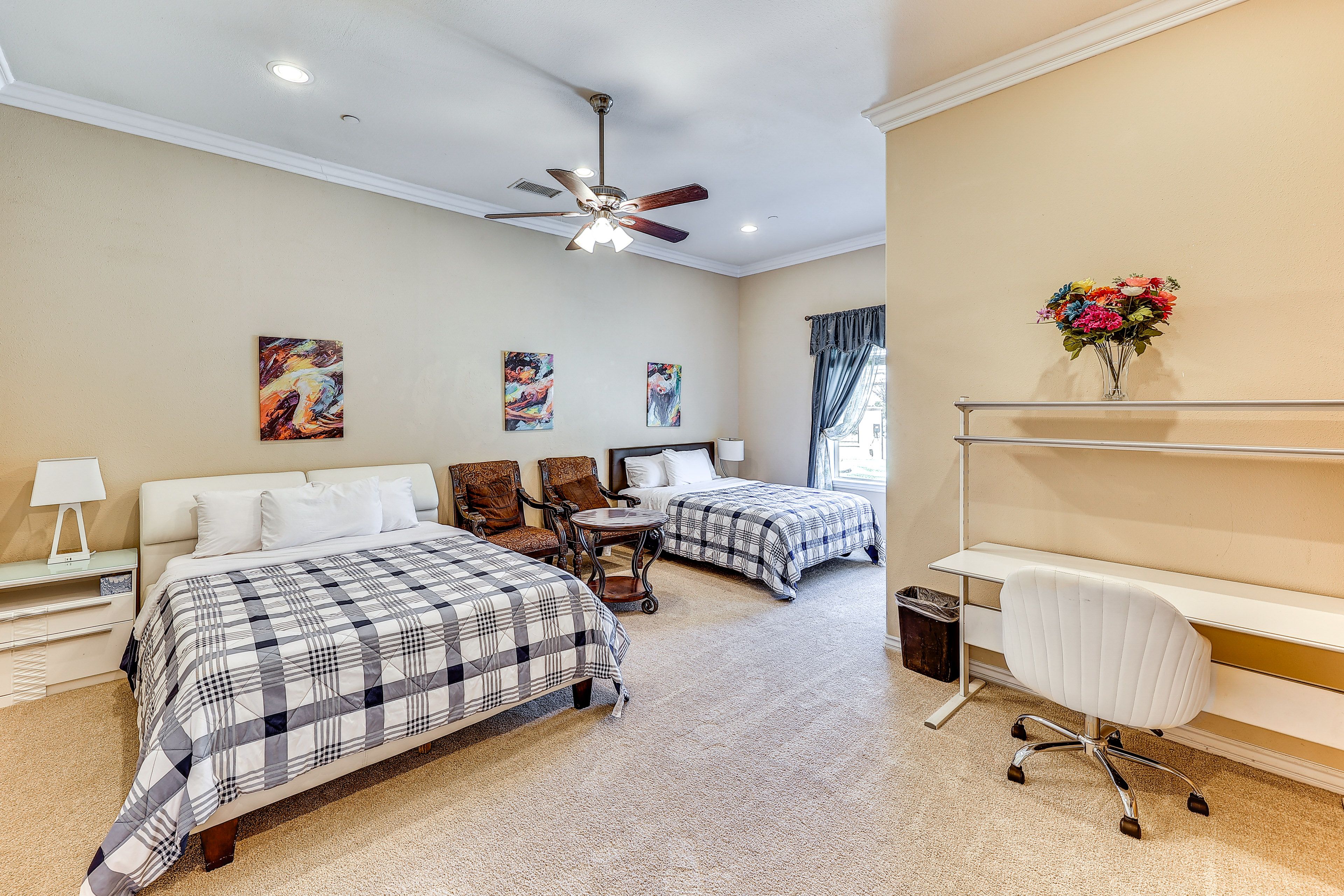 Bedroom 2 | 2 Queen Beds