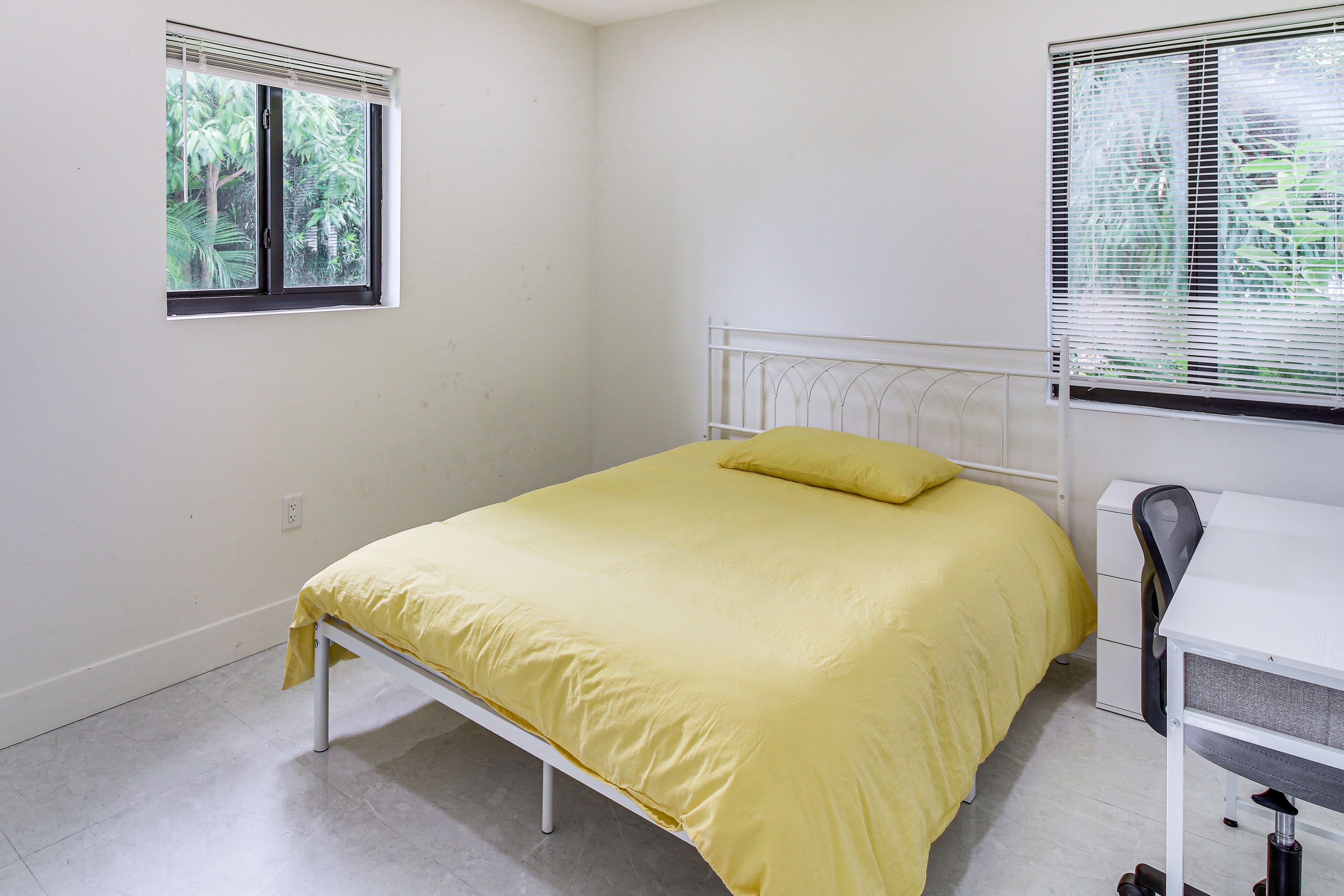 Bedroom 2 | Full Bed