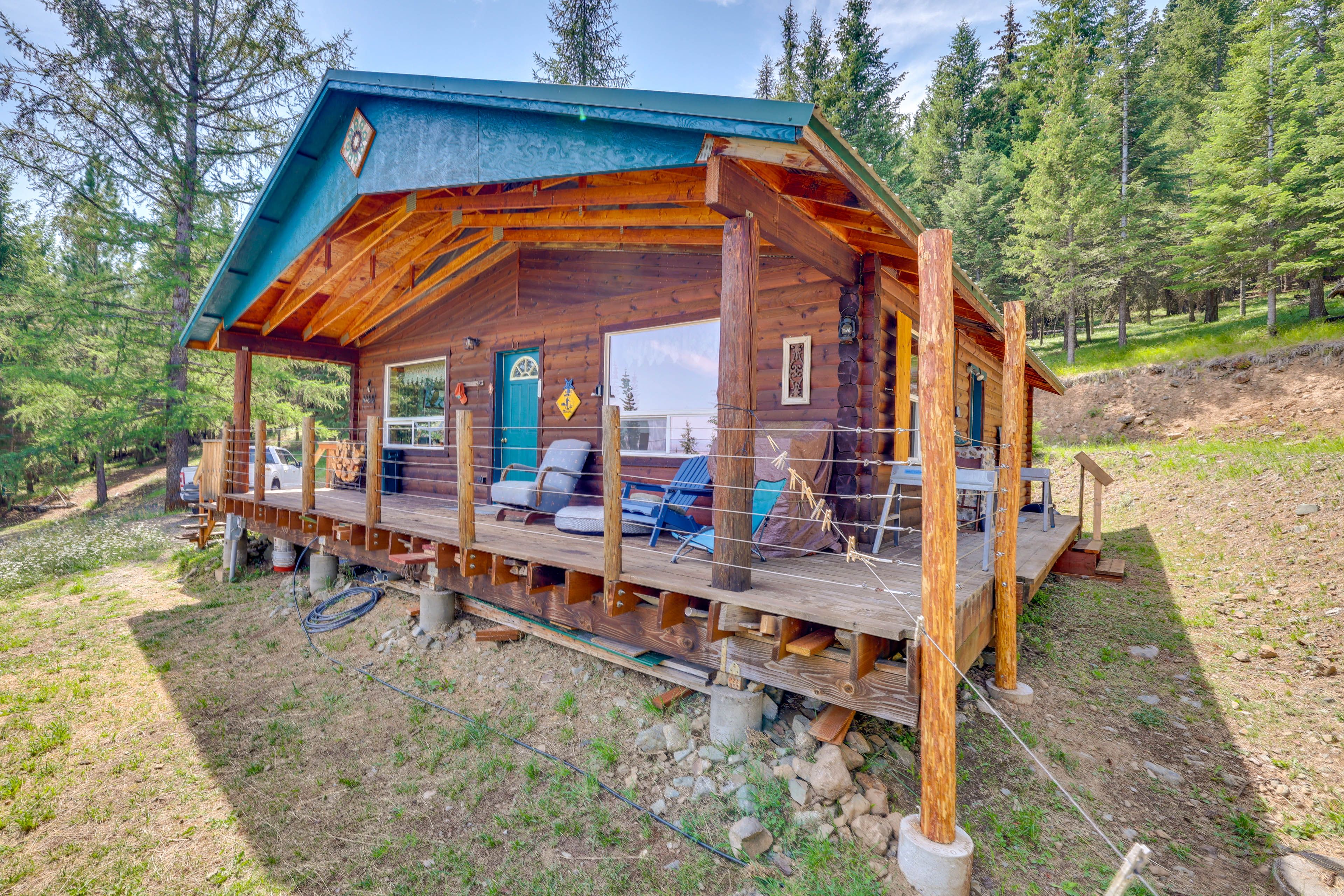 Furnished Porch | Single-Story Cabin