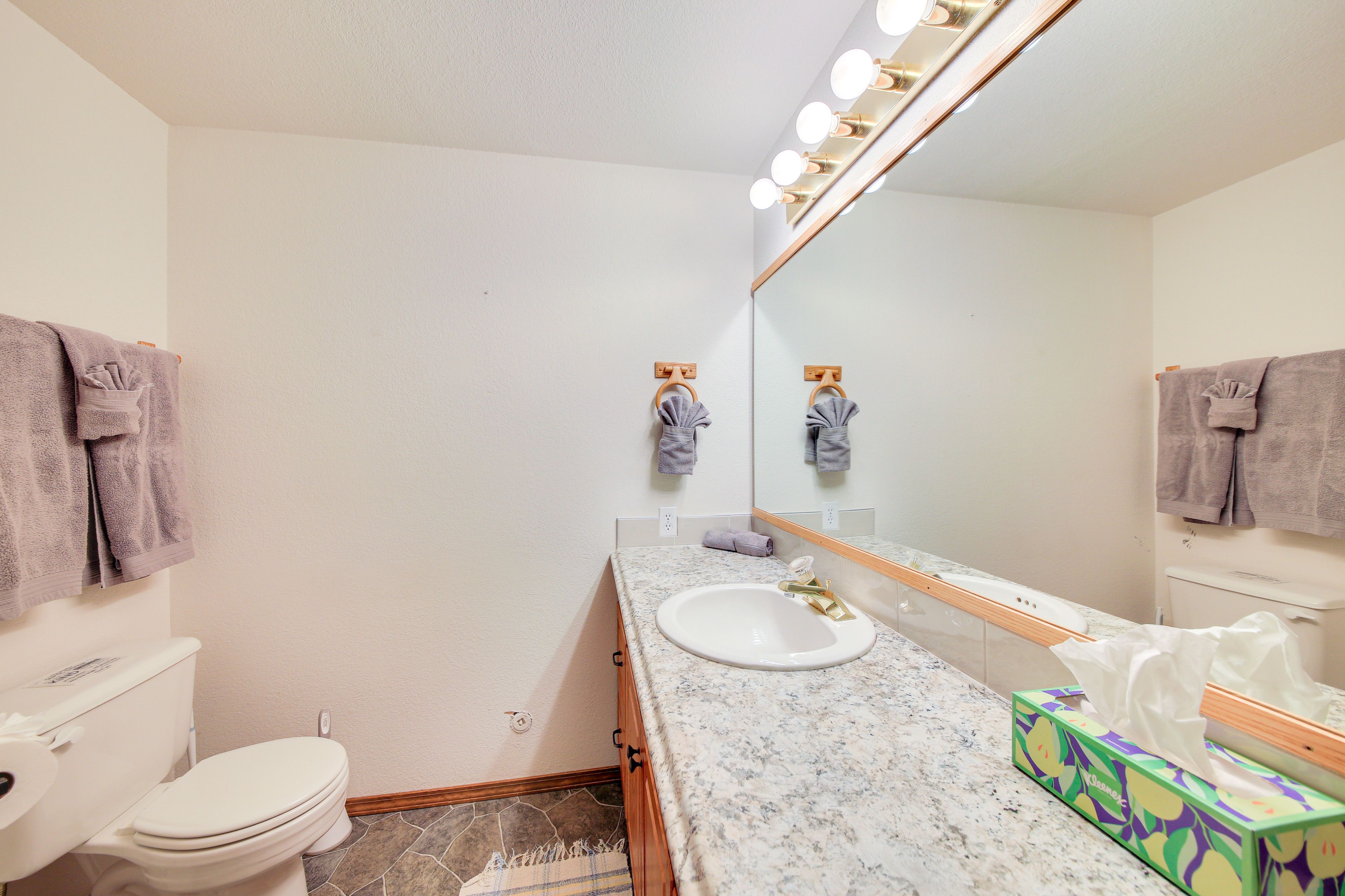 Full Bathroom | Lower Level