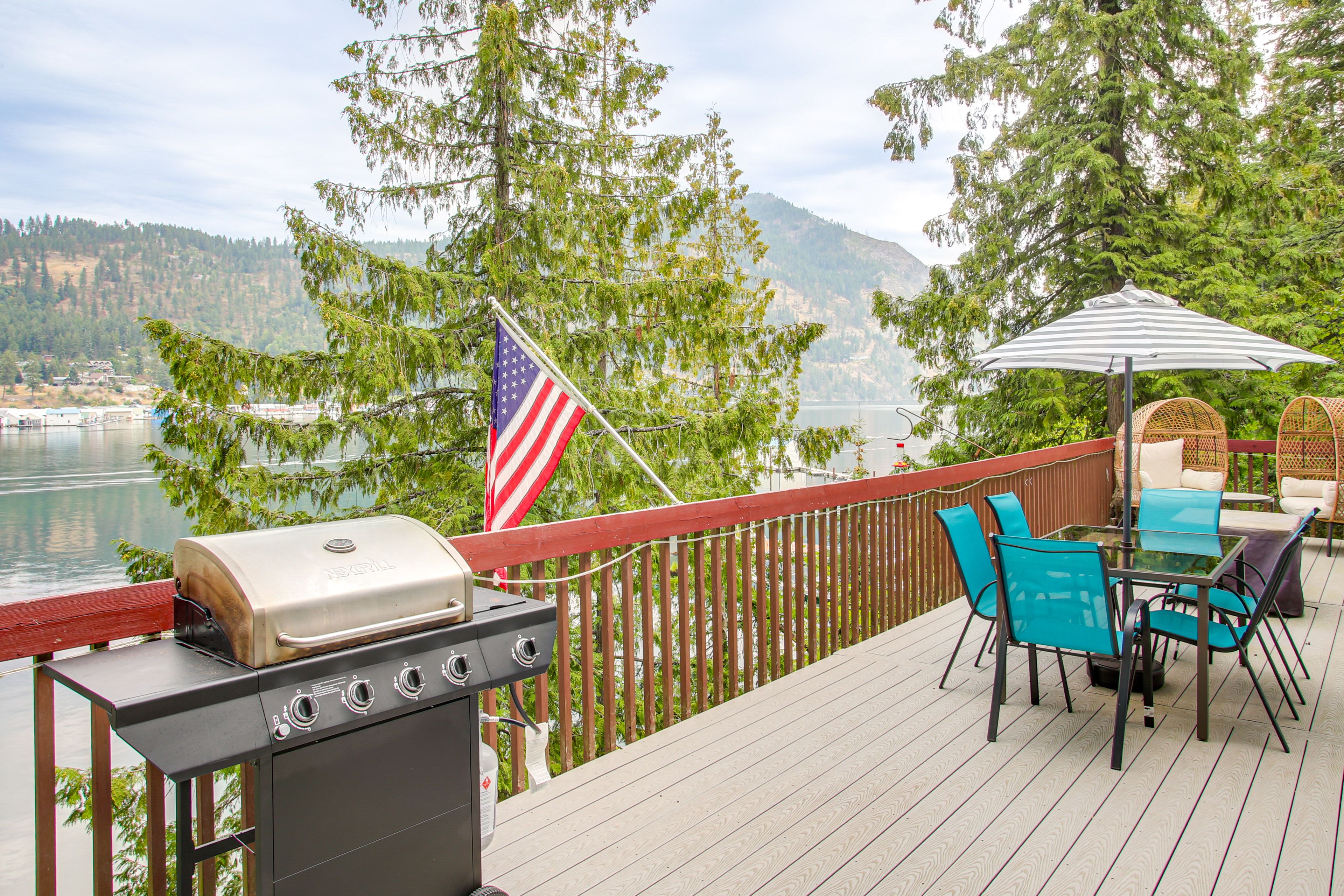 Bayview Vacation Rental | 2BR | 3BA | 3 Steps to Enter | Multi-Level Home