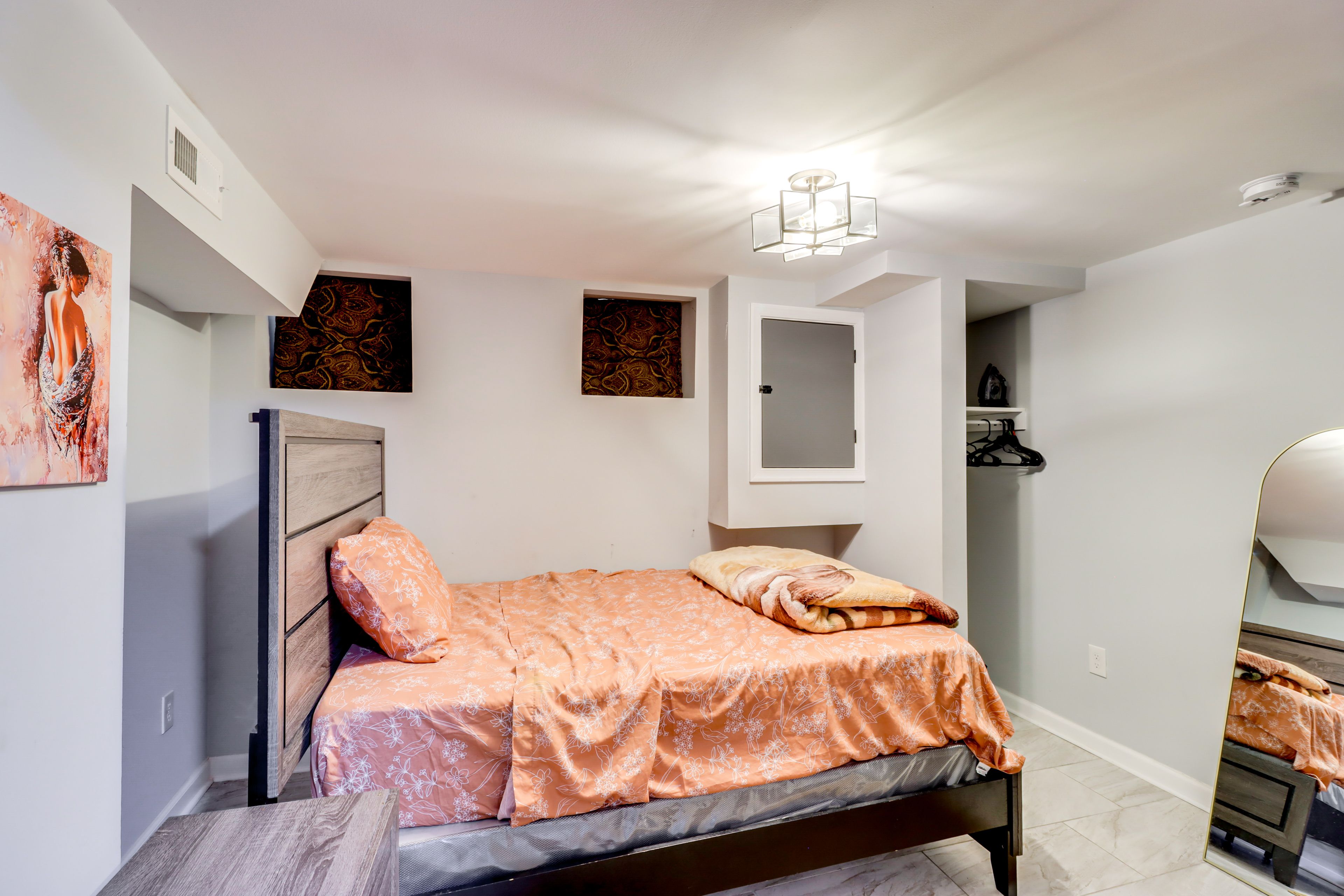 Bedroom 3 | Lower Level | Full Bed | Smart TV