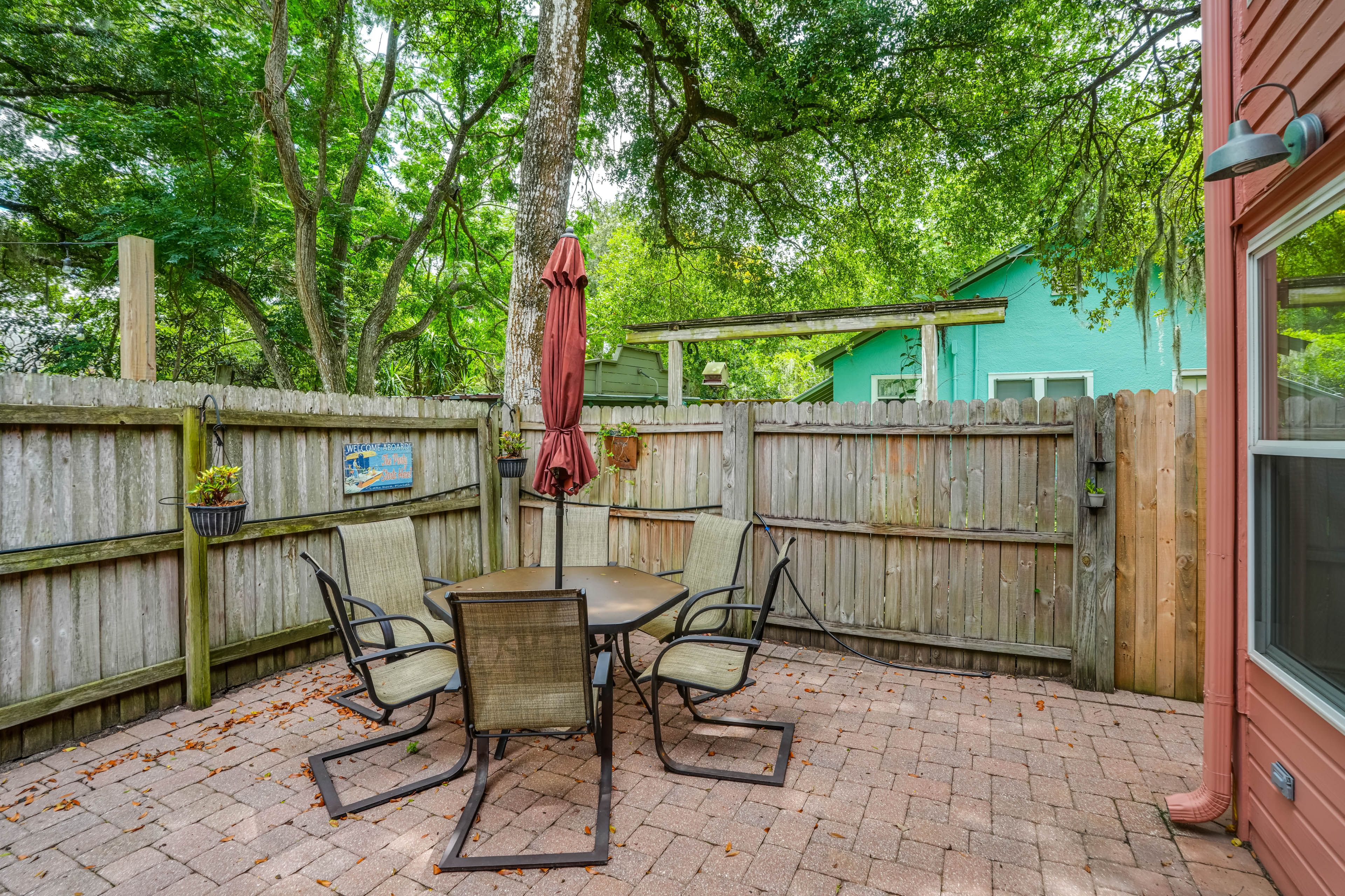 Outdoor Dining Area