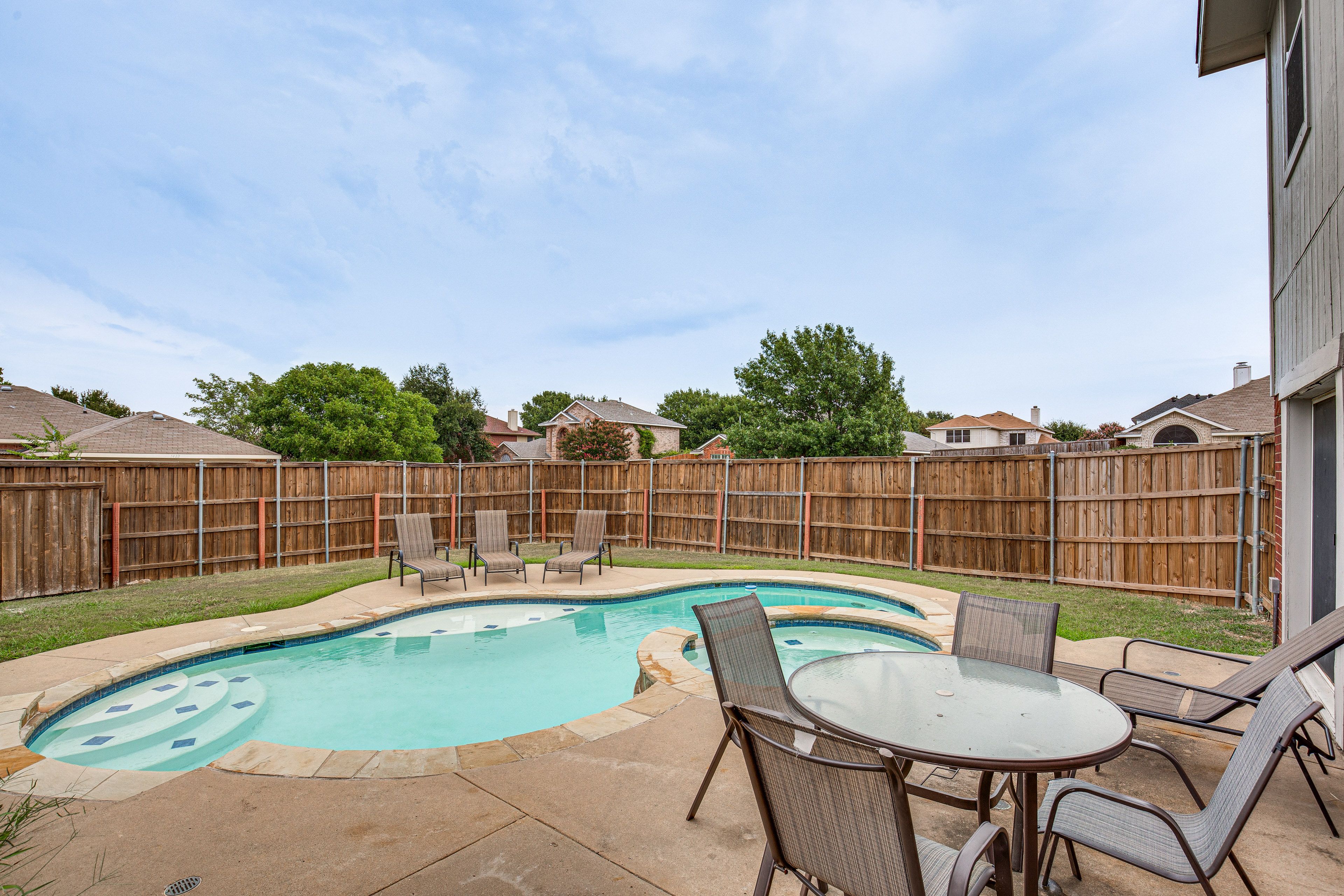 Allen Vacation Rental | 4BR | 2.5BA | 2,546 Sq Ft | Small Step to Enter