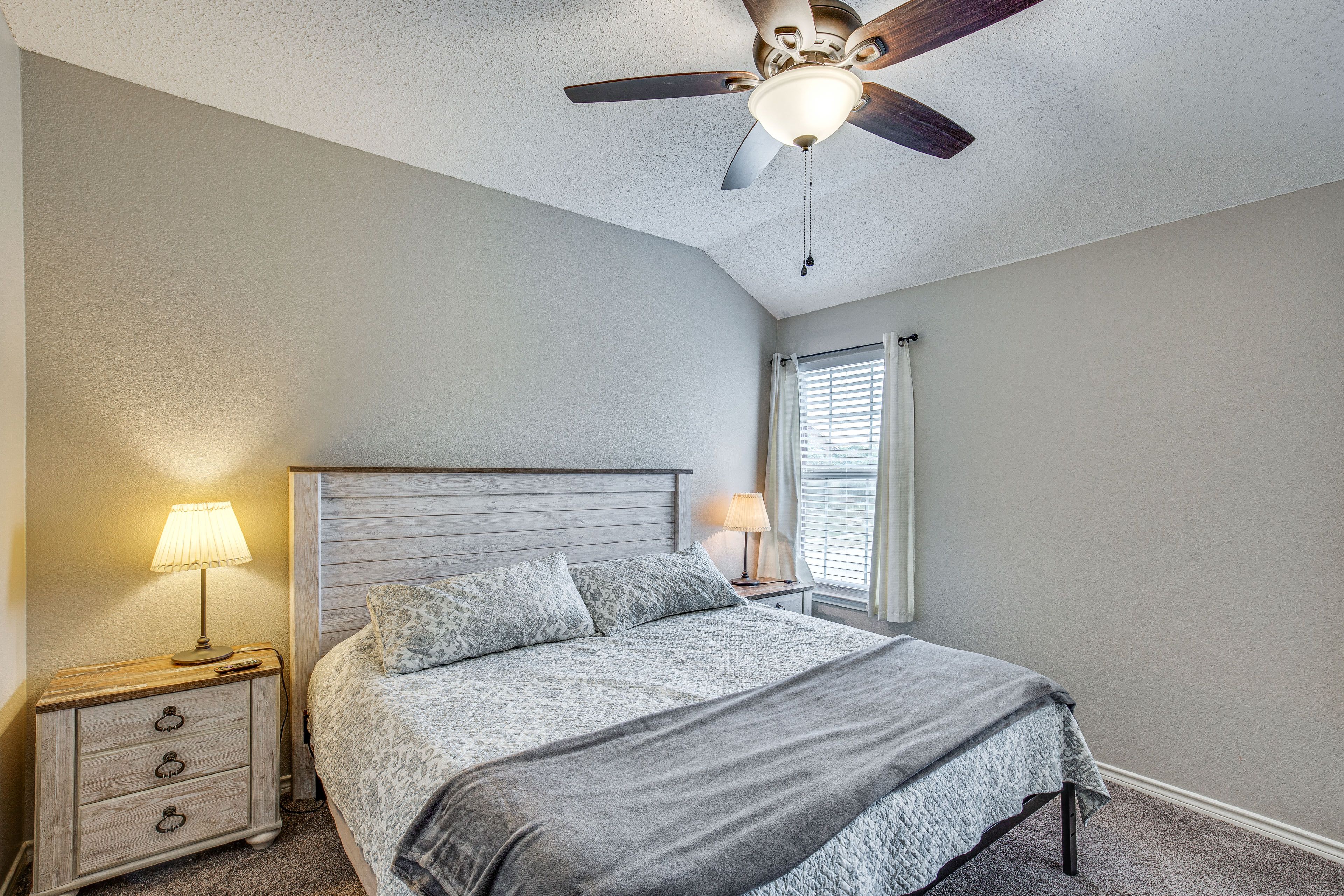 Bedroom 2 | Queen Bed | 2nd Floor