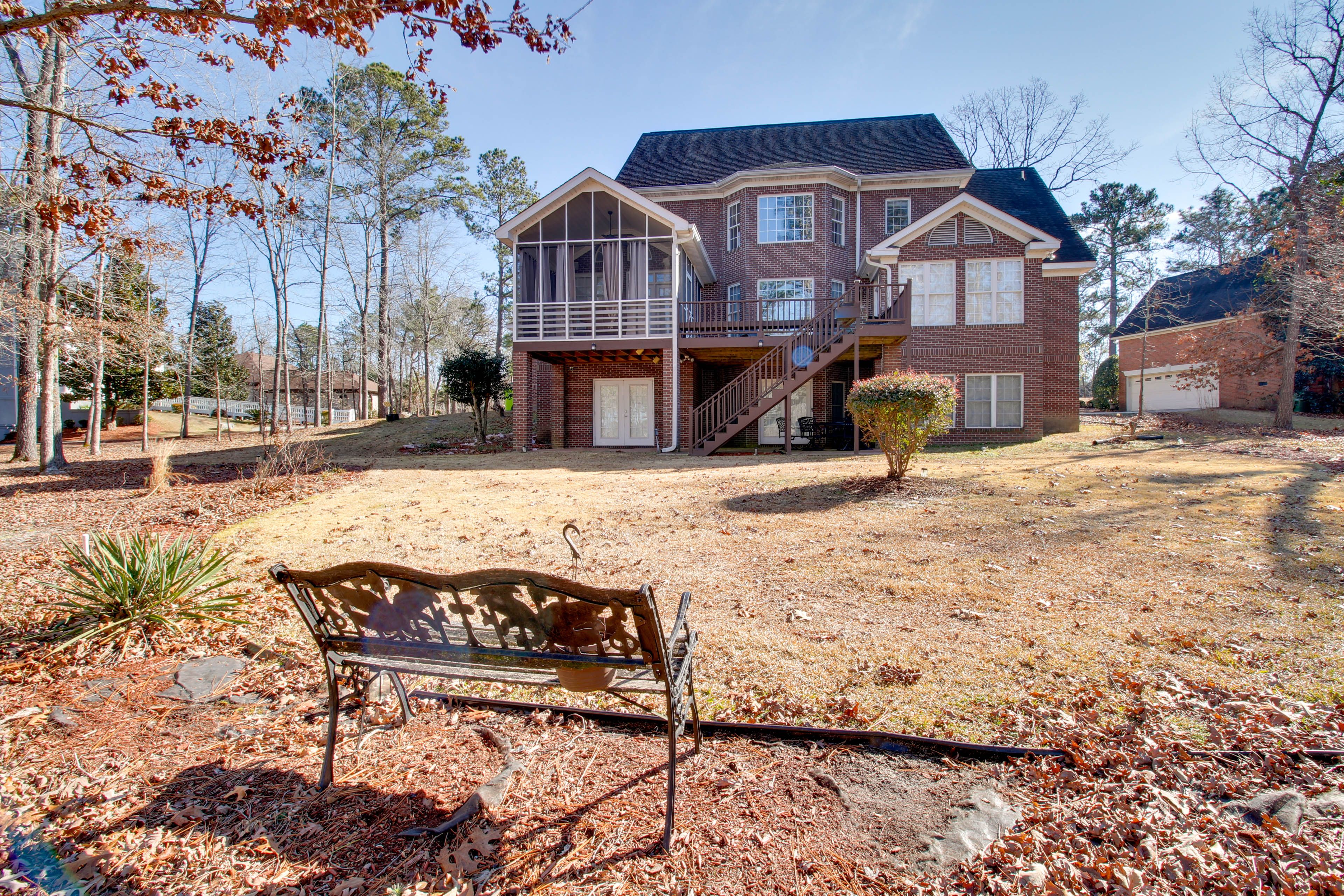 Large Yard | Hiking Trail Access