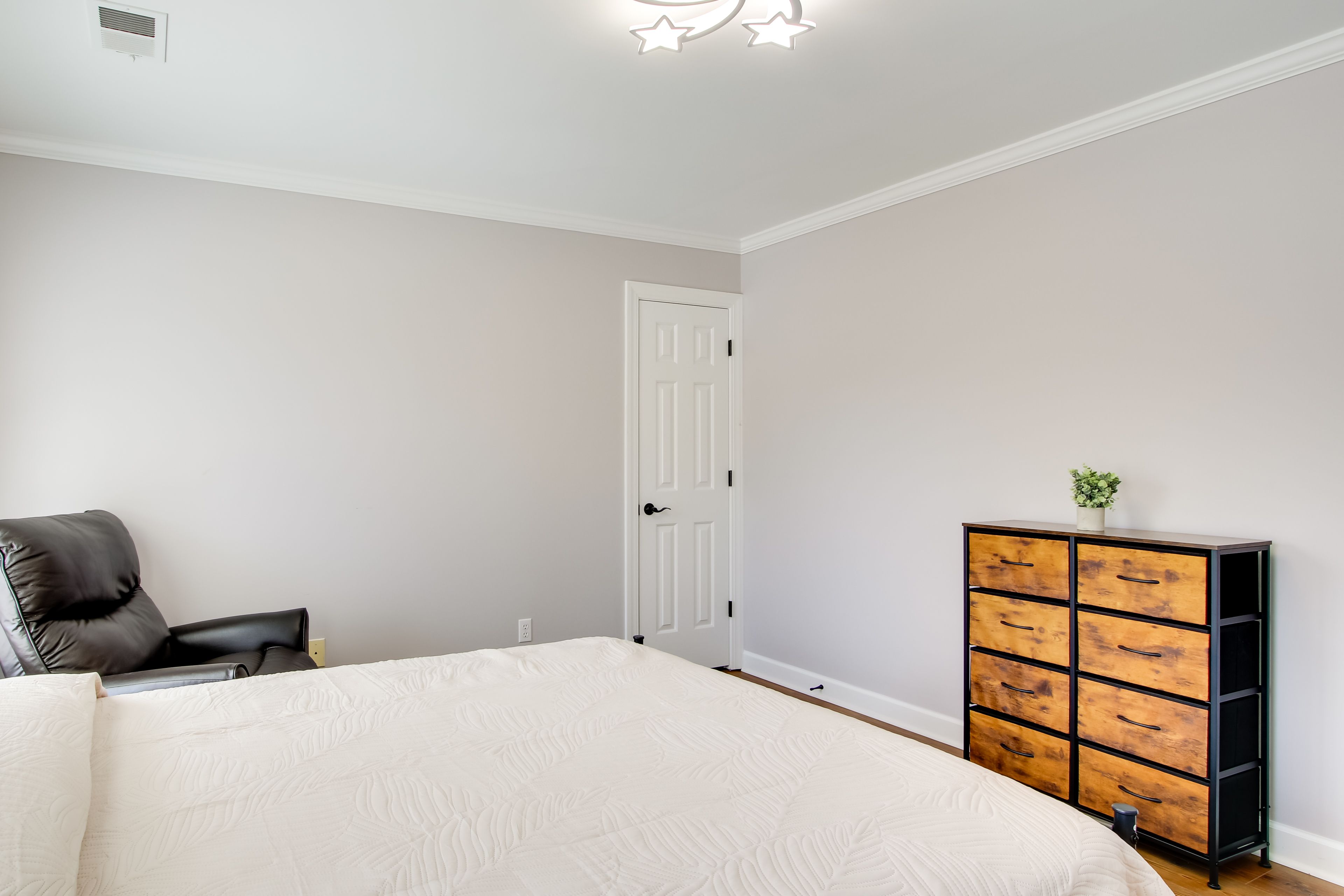 Bedroom 4 | Full Bed | 2nd Floor